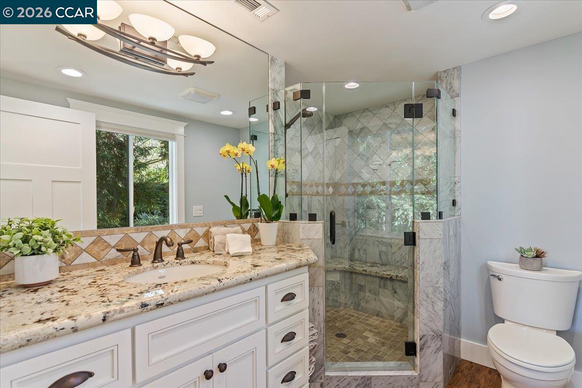 Detail Gallery Image 17 of 26 For 1332 Running Springs Rd #1,  Walnut Creek,  CA 94595 - 2 Beds | 2 Baths