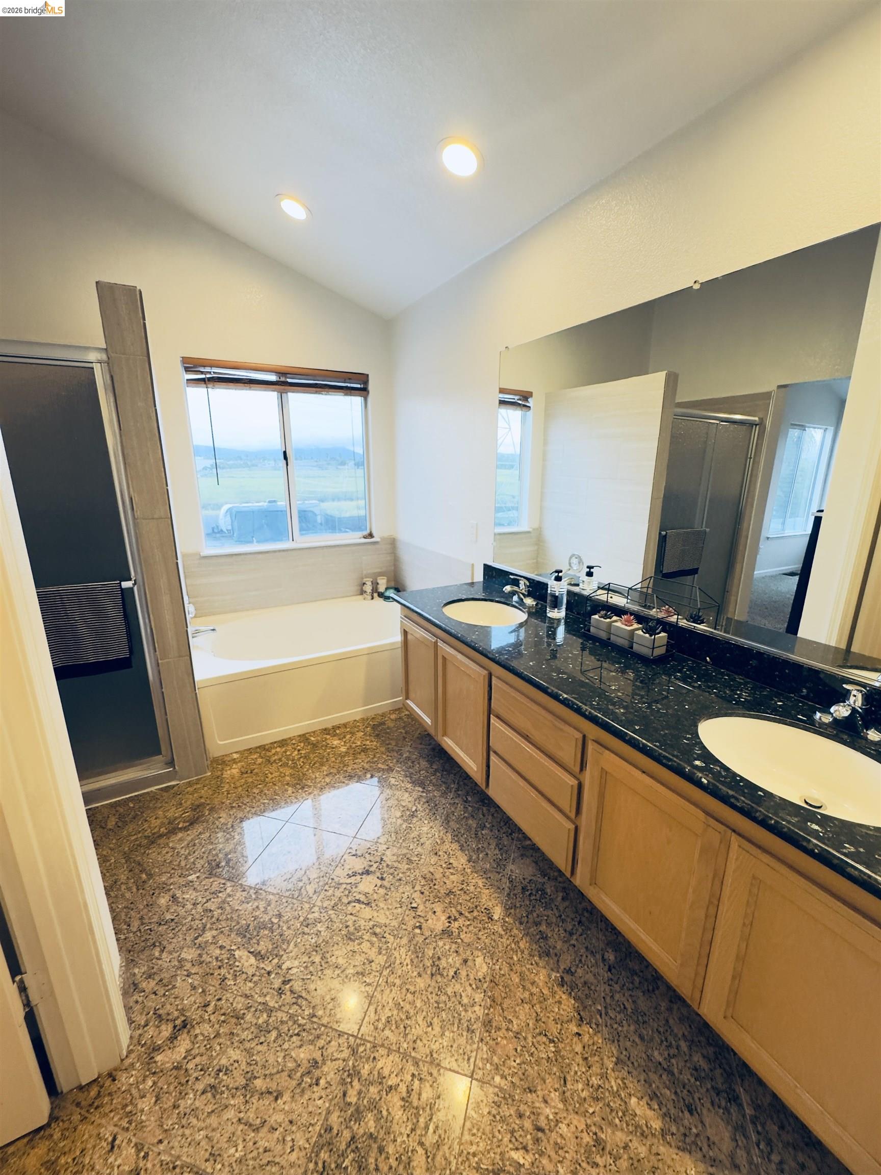 Detail Gallery Image 14 of 28 For 2236 Newport Ct, Discovery Bay,  CA 94505 - 4 Beds | 2/1 Baths