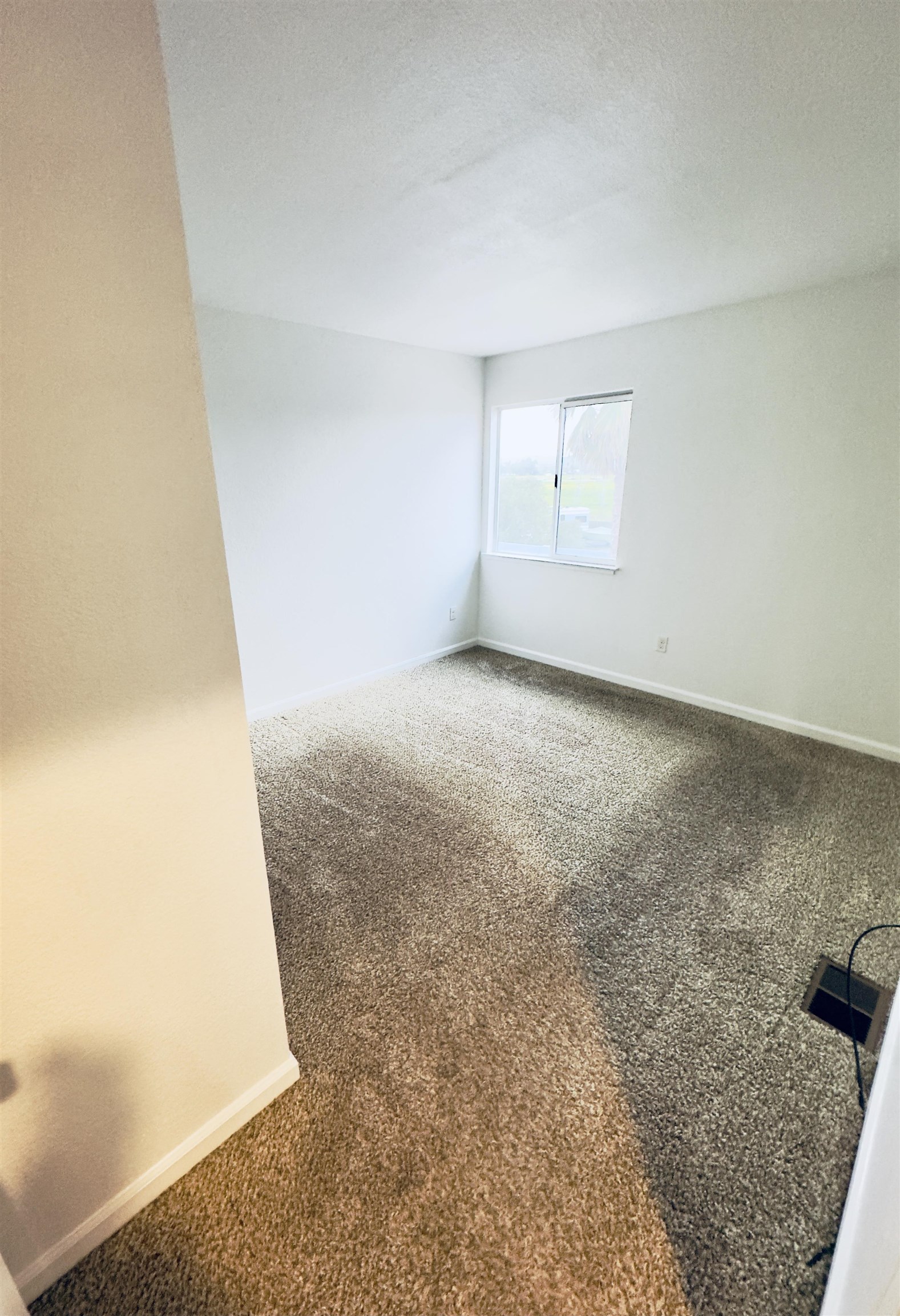 Detail Gallery Image 15 of 21 For 2236 Newport Ct, Discovery Bay,  CA 94505 - 4 Beds | 2/1 Baths