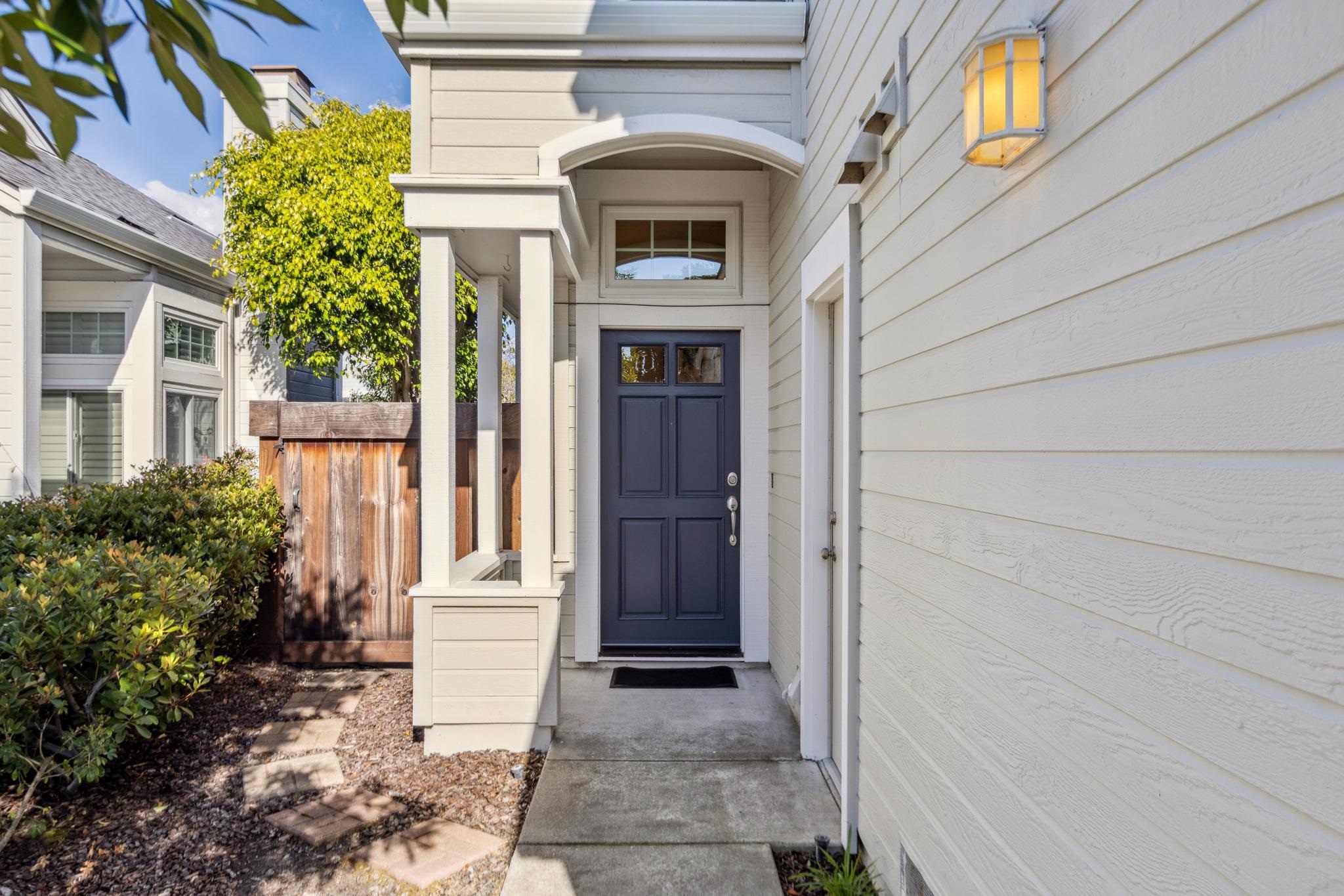 Detail Gallery Image 2 of 50 For 423 Mcdonnel Road, Alameda,  CA 94502 - 3 Beds | 2/1 Baths