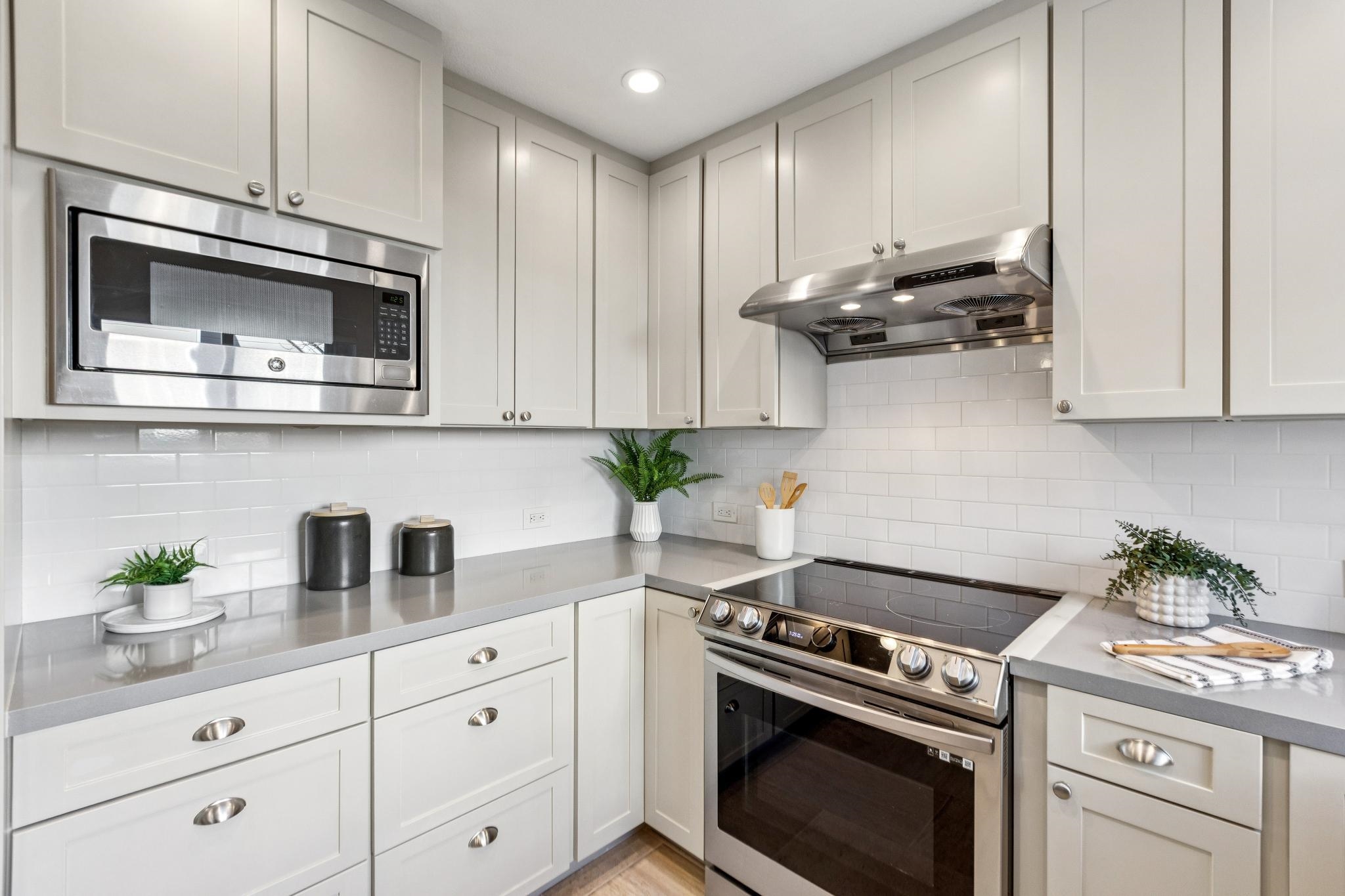 Detail Gallery Image 20 of 50 For 423 Mcdonnel Road, Alameda,  CA 94502 - 3 Beds | 2/1 Baths