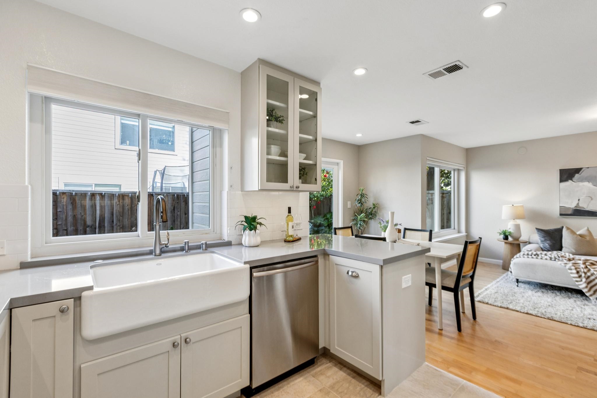 Detail Gallery Image 21 of 50 For 423 Mcdonnel Road, Alameda,  CA 94502 - 3 Beds | 2/1 Baths