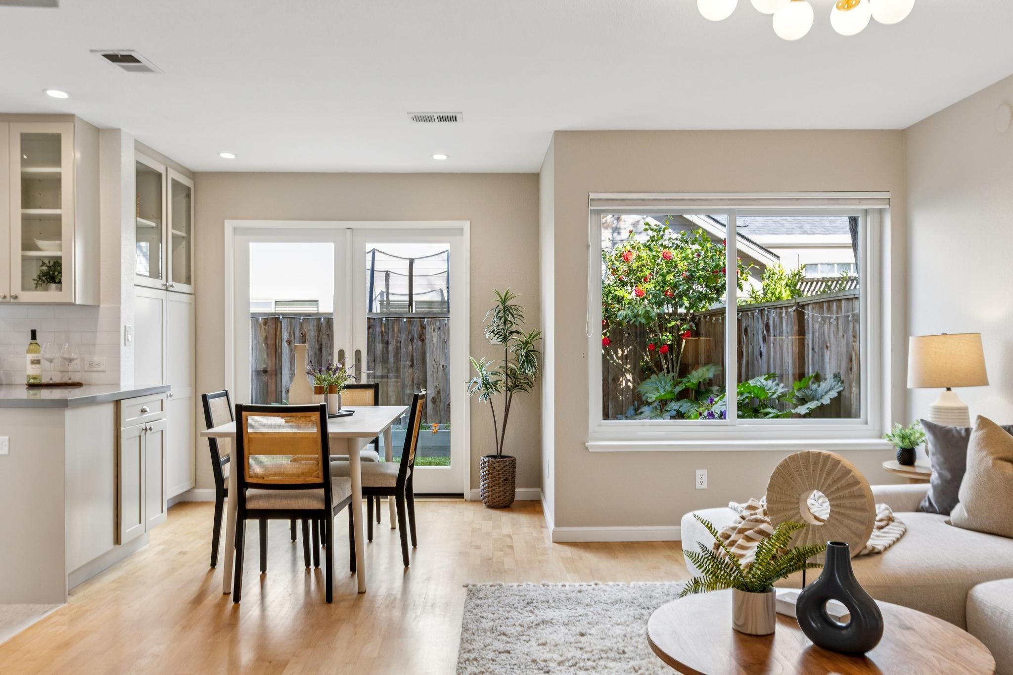 Detail Gallery Image 10 of 50 For 423 Mcdonnel Road, Alameda,  CA 94502 - 3 Beds | 2/1 Baths