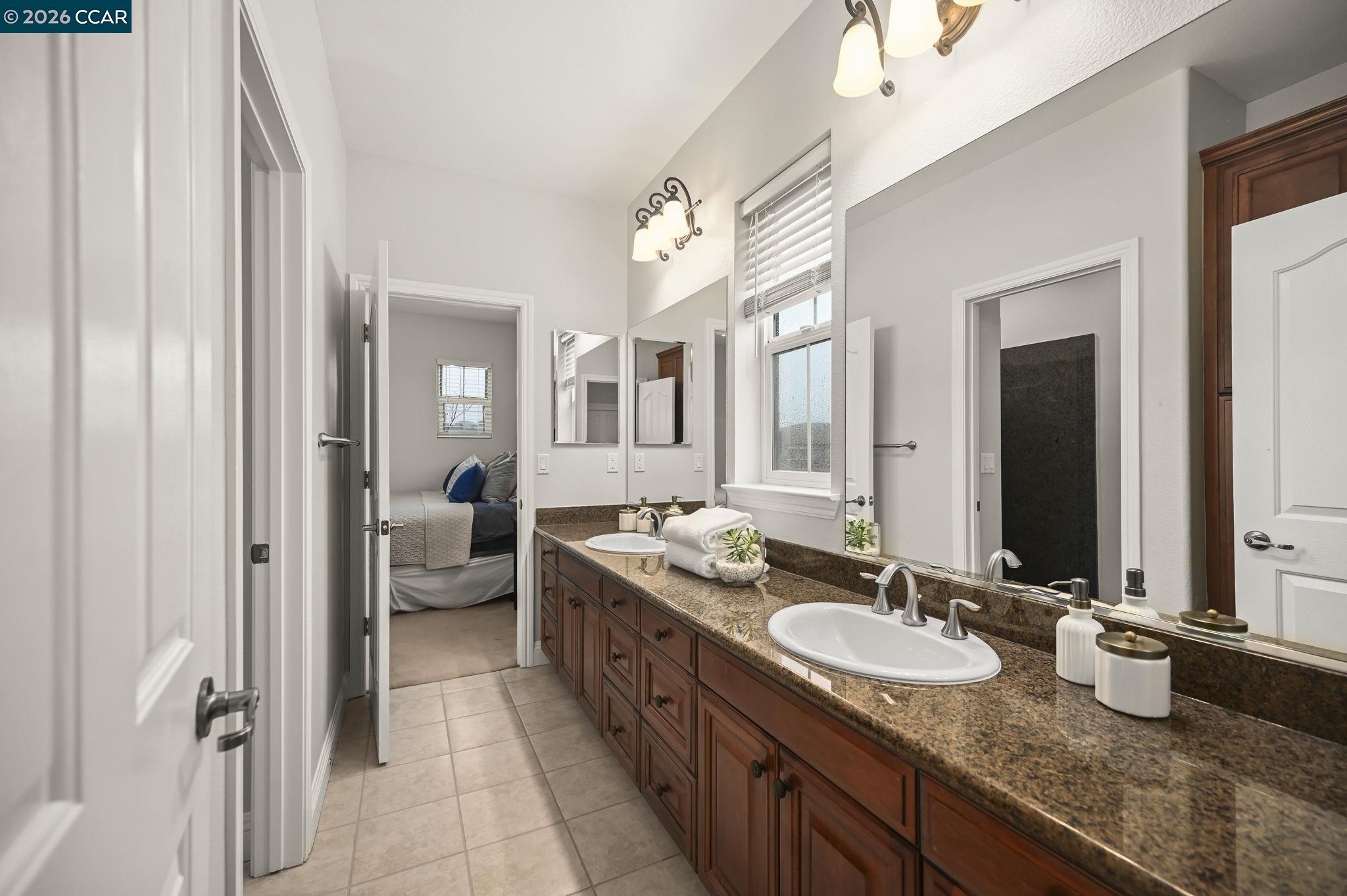 Detail Gallery Image 23 of 42 For 400 Marsanne Ct, Danville,  CA 94506 - 6 Beds | 4/1 Baths