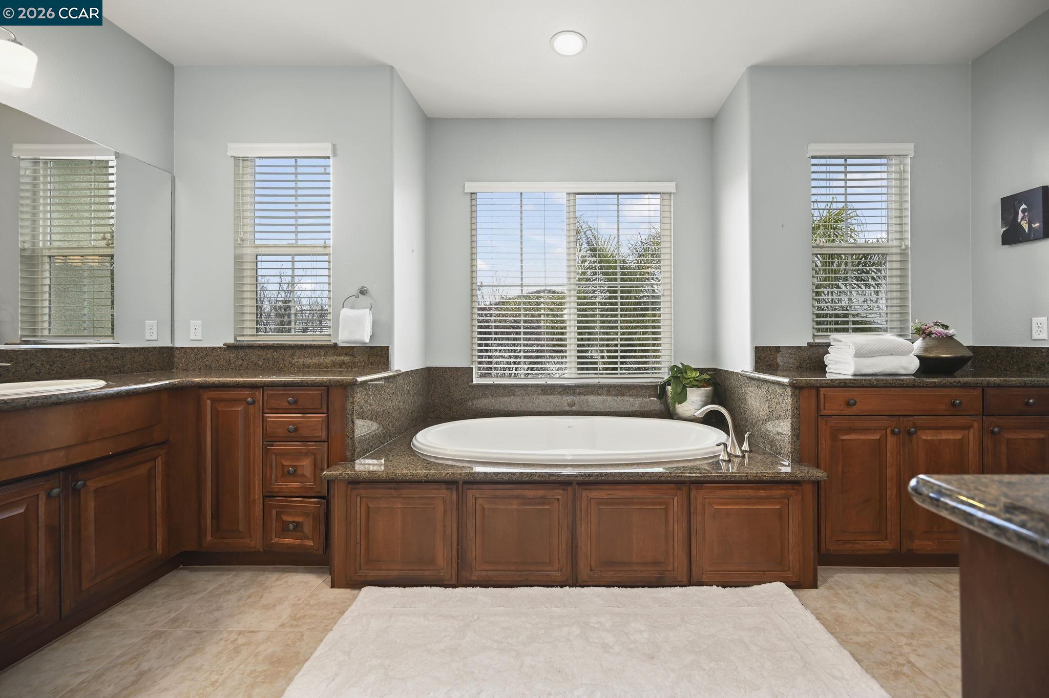 Detail Gallery Image 31 of 46 For 400 Marsanne Ct, Danville,  CA 94506 - 6 Beds | 4/1 Baths