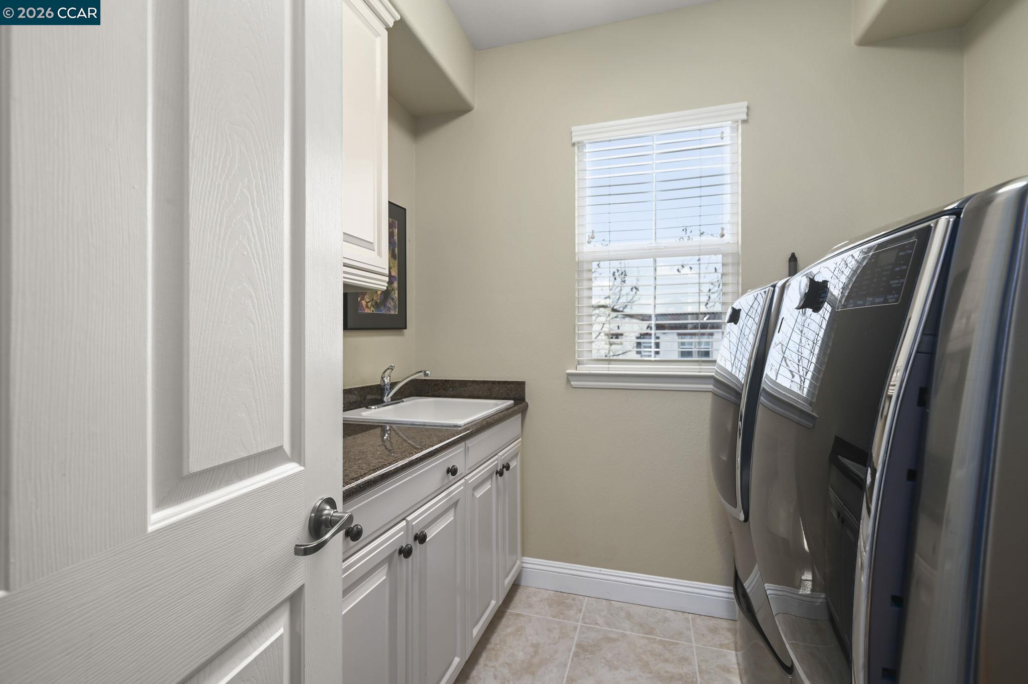 Detail Gallery Image 35 of 46 For 400 Marsanne Ct, Danville,  CA 94506 - 6 Beds | 4/1 Baths