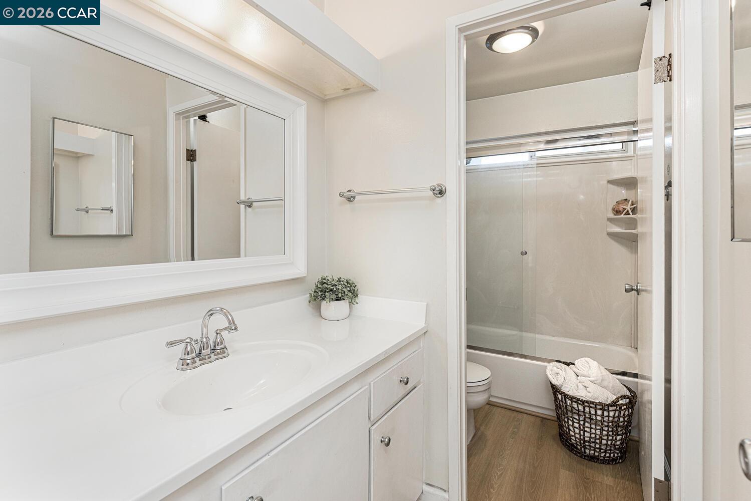 Photo #23: 41124089 Listing: Photo #23