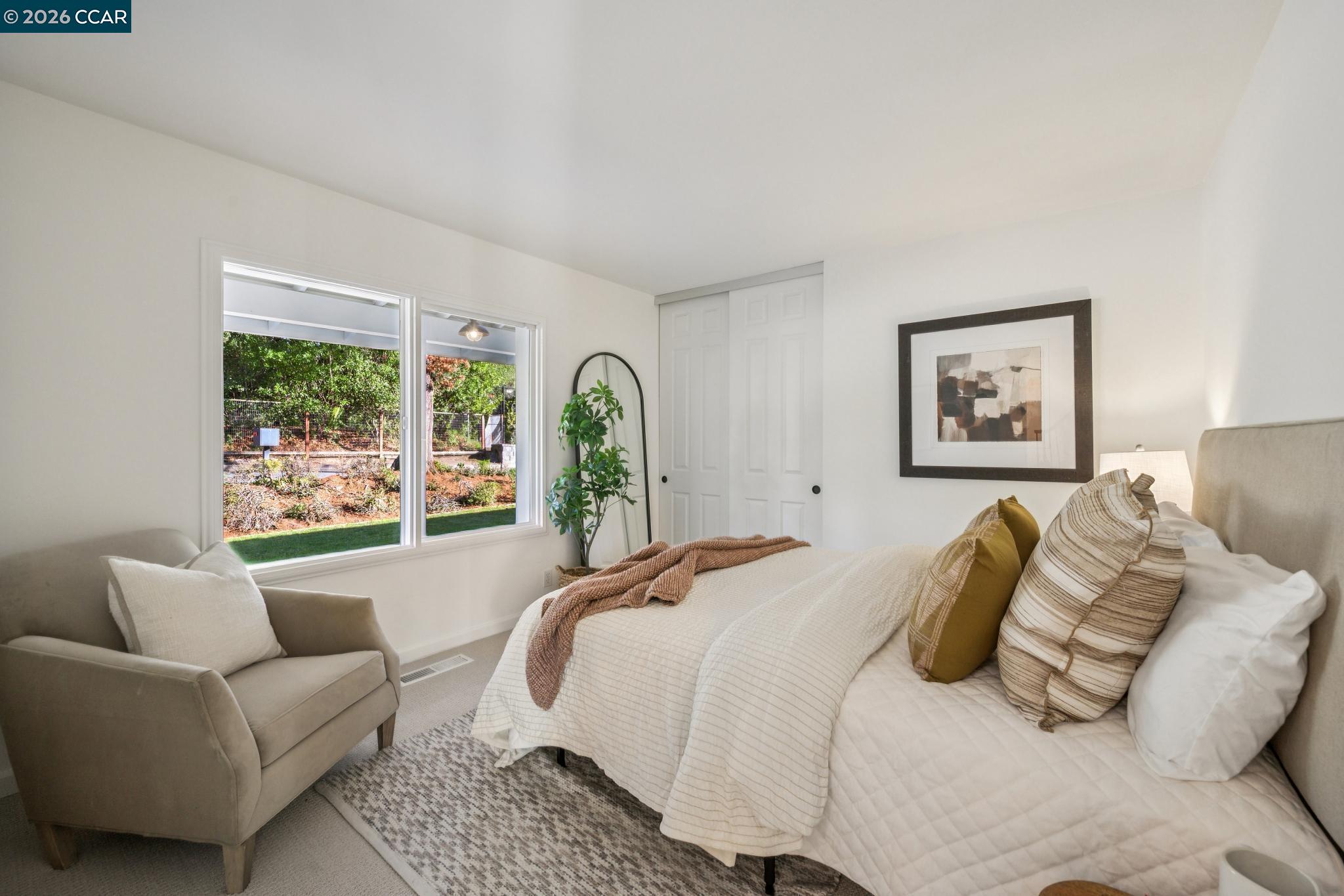 Detail Gallery Image 19 of 49 For 131 Pebble Ln, Alamo,  CA 94507 - 5 Beds | 3 Baths