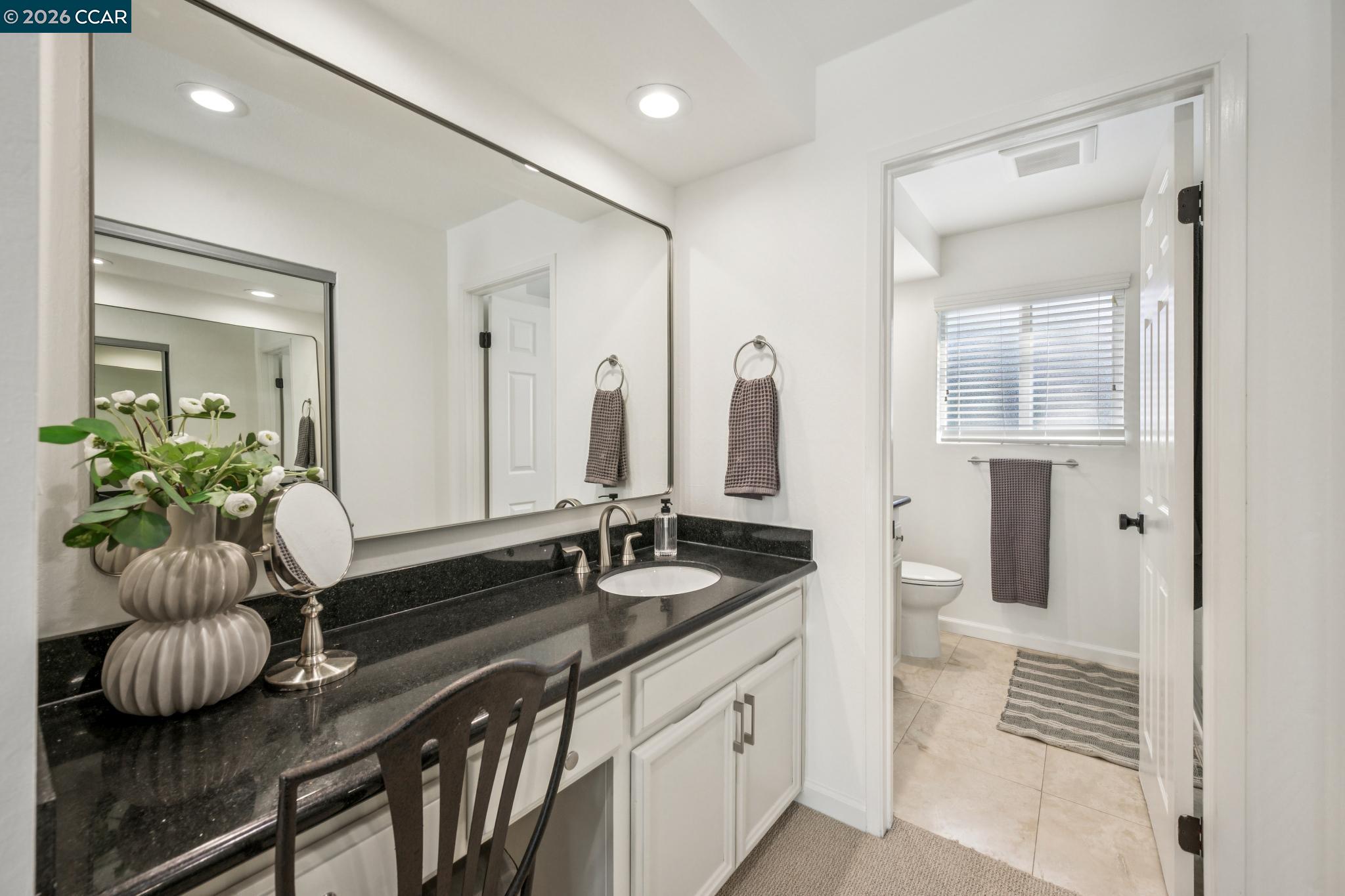 Detail Gallery Image 22 of 49 For 131 Pebble Ln, Alamo,  CA 94507 - 5 Beds | 3 Baths