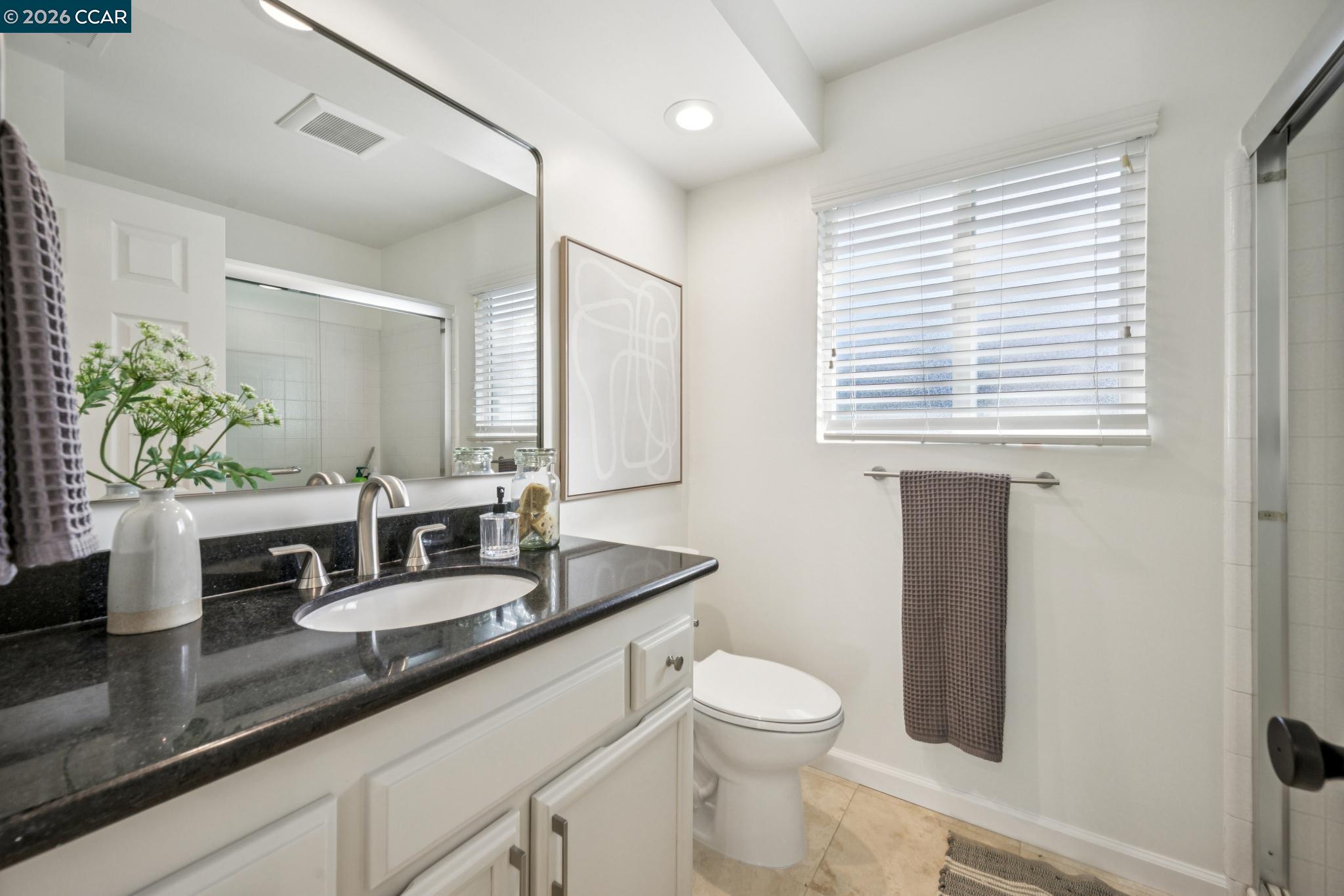 Detail Gallery Image 23 of 49 For 131 Pebble Ln, Alamo,  CA 94507 - 5 Beds | 3 Baths