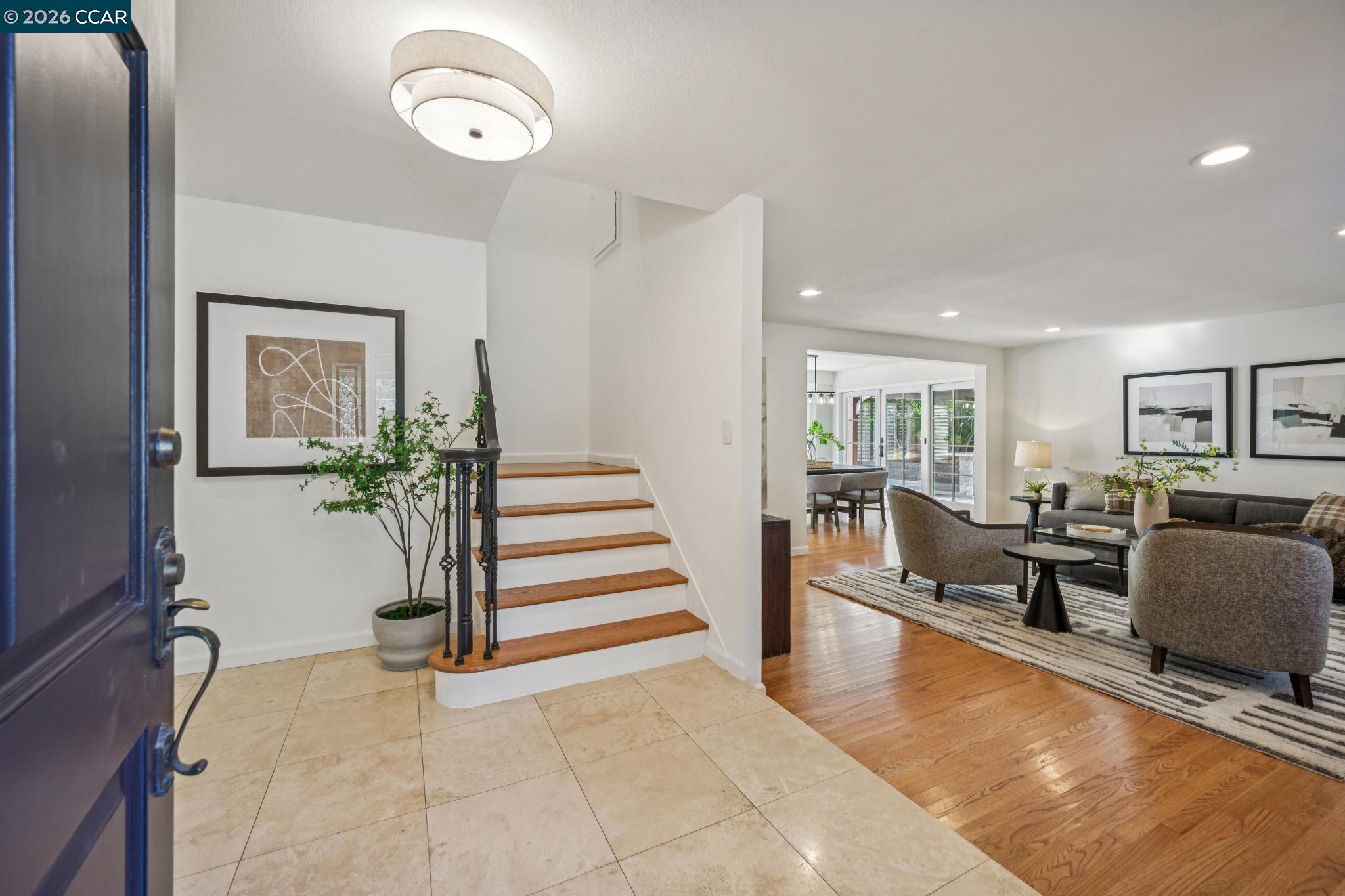 Detail Gallery Image 4 of 49 For 131 Pebble Ln, Alamo,  CA 94507 - 5 Beds | 3 Baths