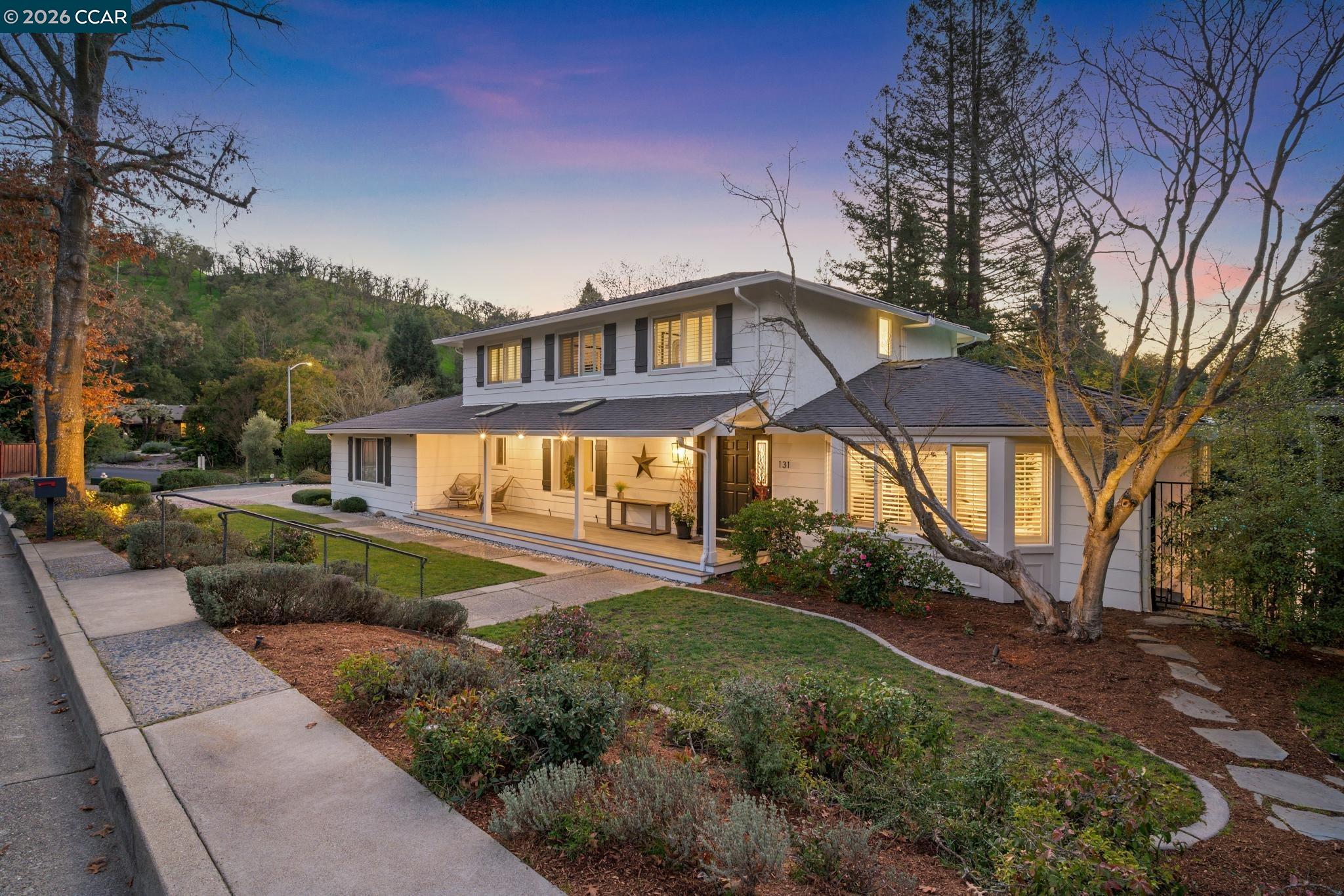 Detail Gallery Image 36 of 49 For 131 Pebble Ln, Alamo,  CA 94507 - 5 Beds | 3 Baths