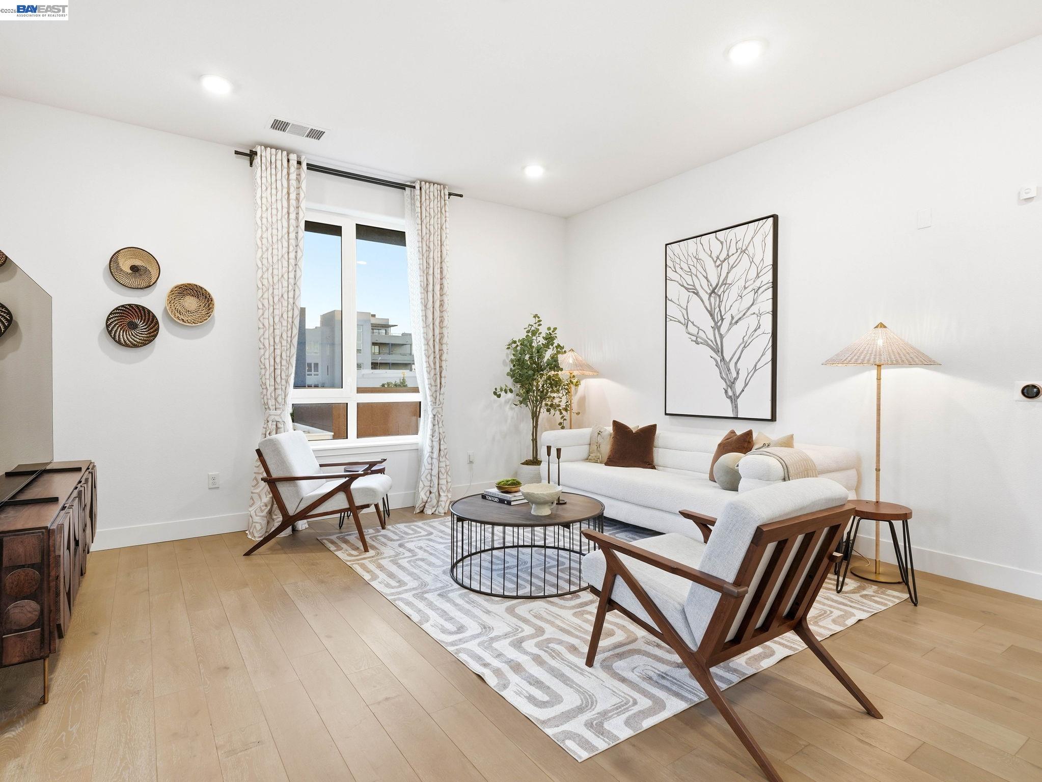 Detail Gallery Image 2 of 44 For 45188 Tom Blalock St #301,  Fremont,  CA 94539 - 3 Beds | 3/1 Baths