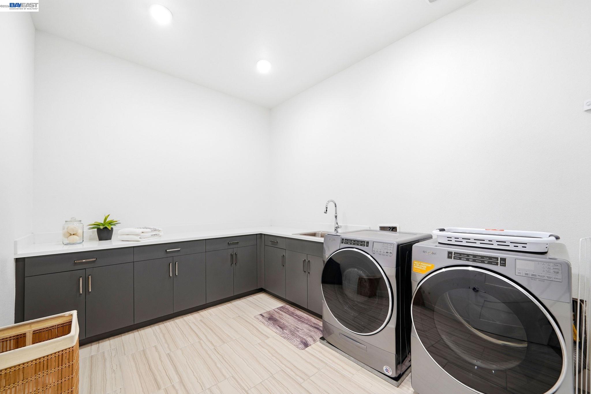 Detail Gallery Image 36 of 44 For 45188 Tom Blalock St #301,  Fremont,  CA 94539 - 3 Beds | 3/1 Baths