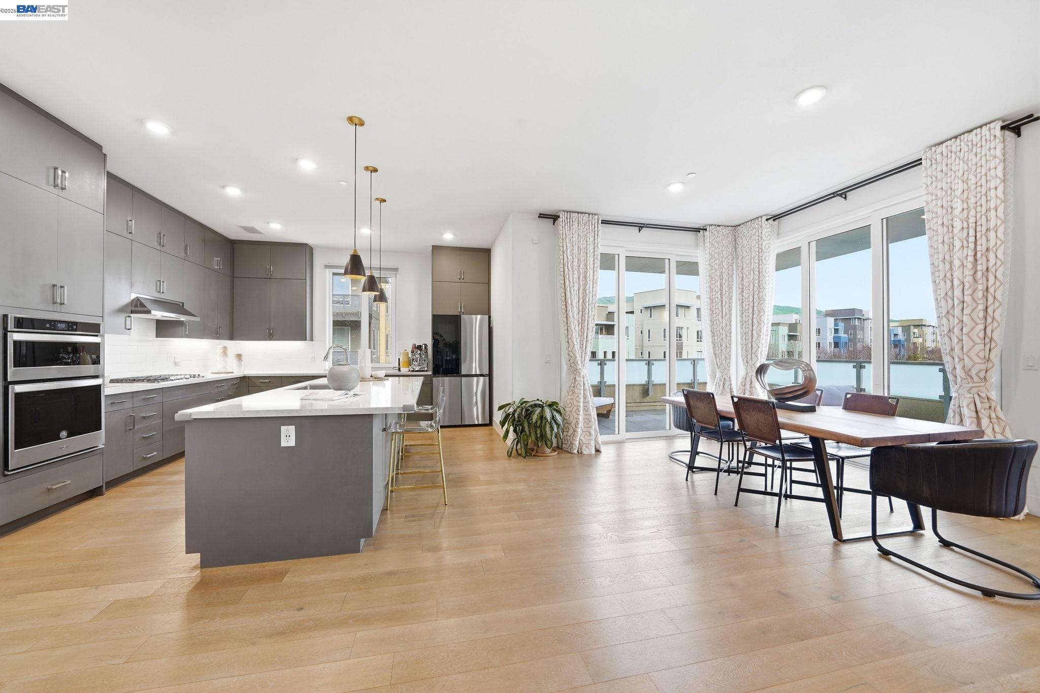 Detail Gallery Image 8 of 44 For 45188 Tom Blalock St #301,  Fremont,  CA 94539 - 3 Beds | 3/1 Baths