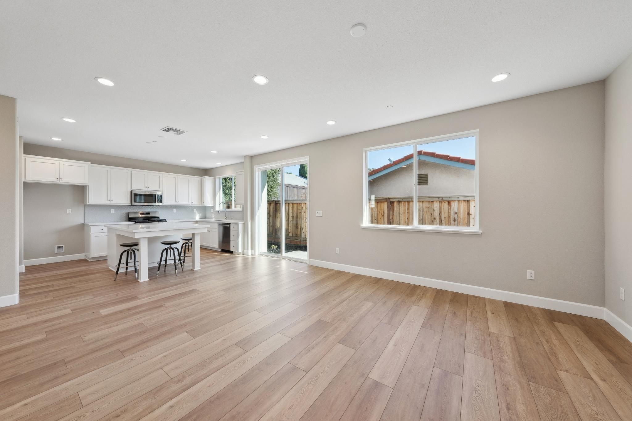 Detail Gallery Image 10 of 51 For 1301 Sunningdale Lane, Fairfield,  CA 94533 - 4 Beds | 3/1 Baths