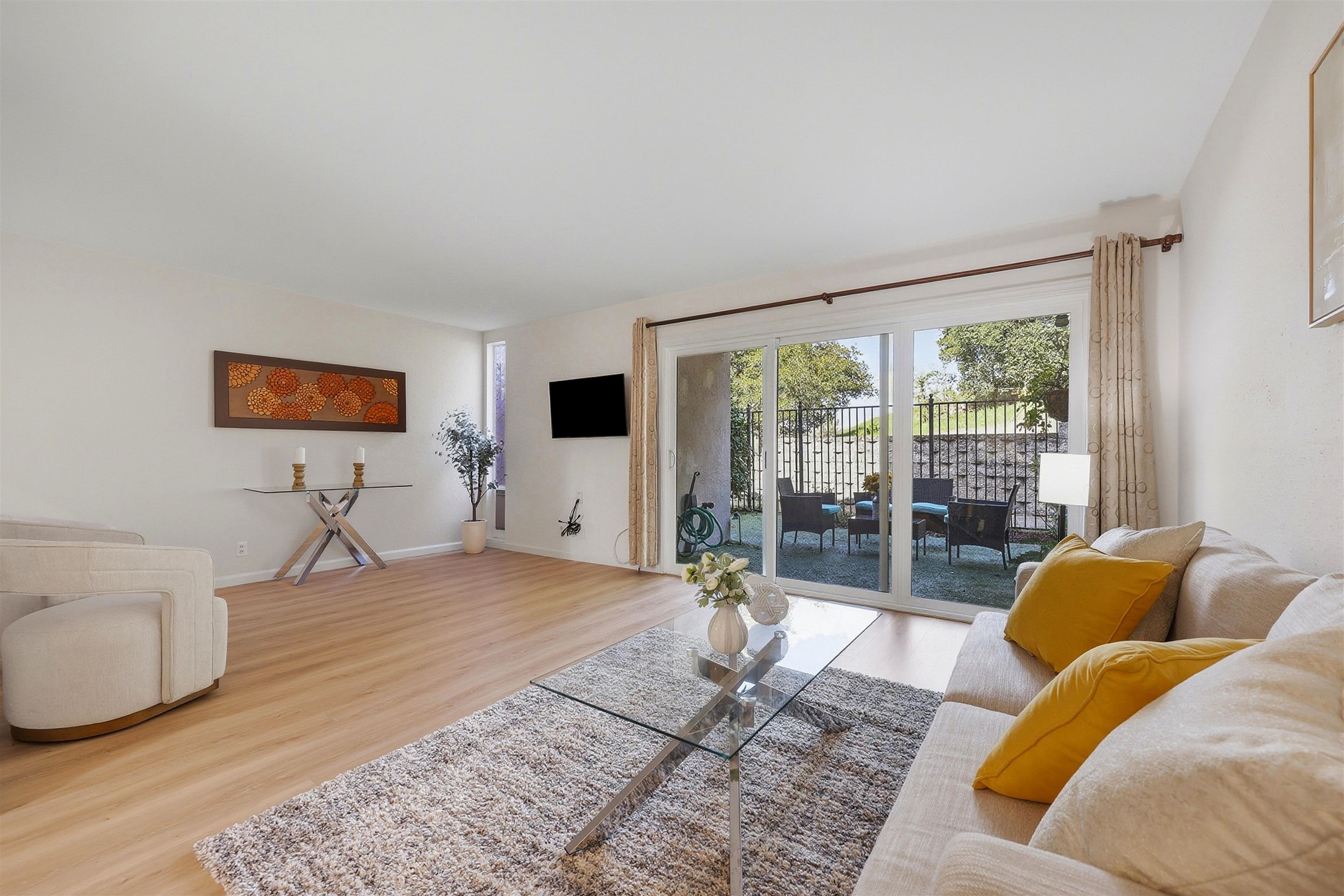 Photo #2: 41124099 Listing: Photo #2