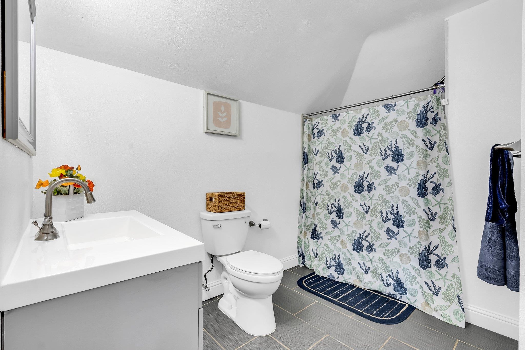 Detail Gallery Image 21 of 39 For 2350 W Shell Ave, Martinez,  CA 94553 - 4 Beds | 2 Baths