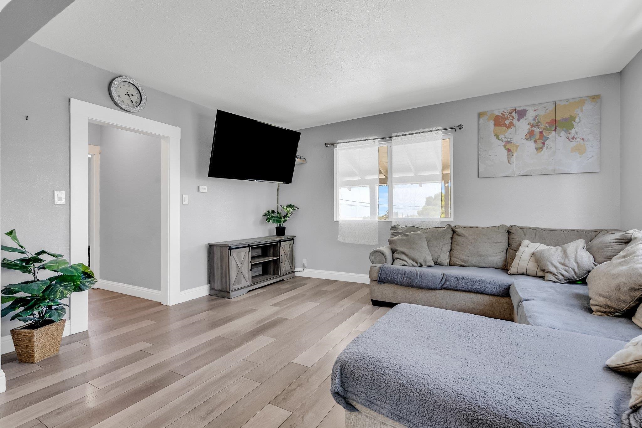 Detail Gallery Image 6 of 39 For 2350 W Shell Ave, Martinez,  CA 94553 - 4 Beds | 2 Baths