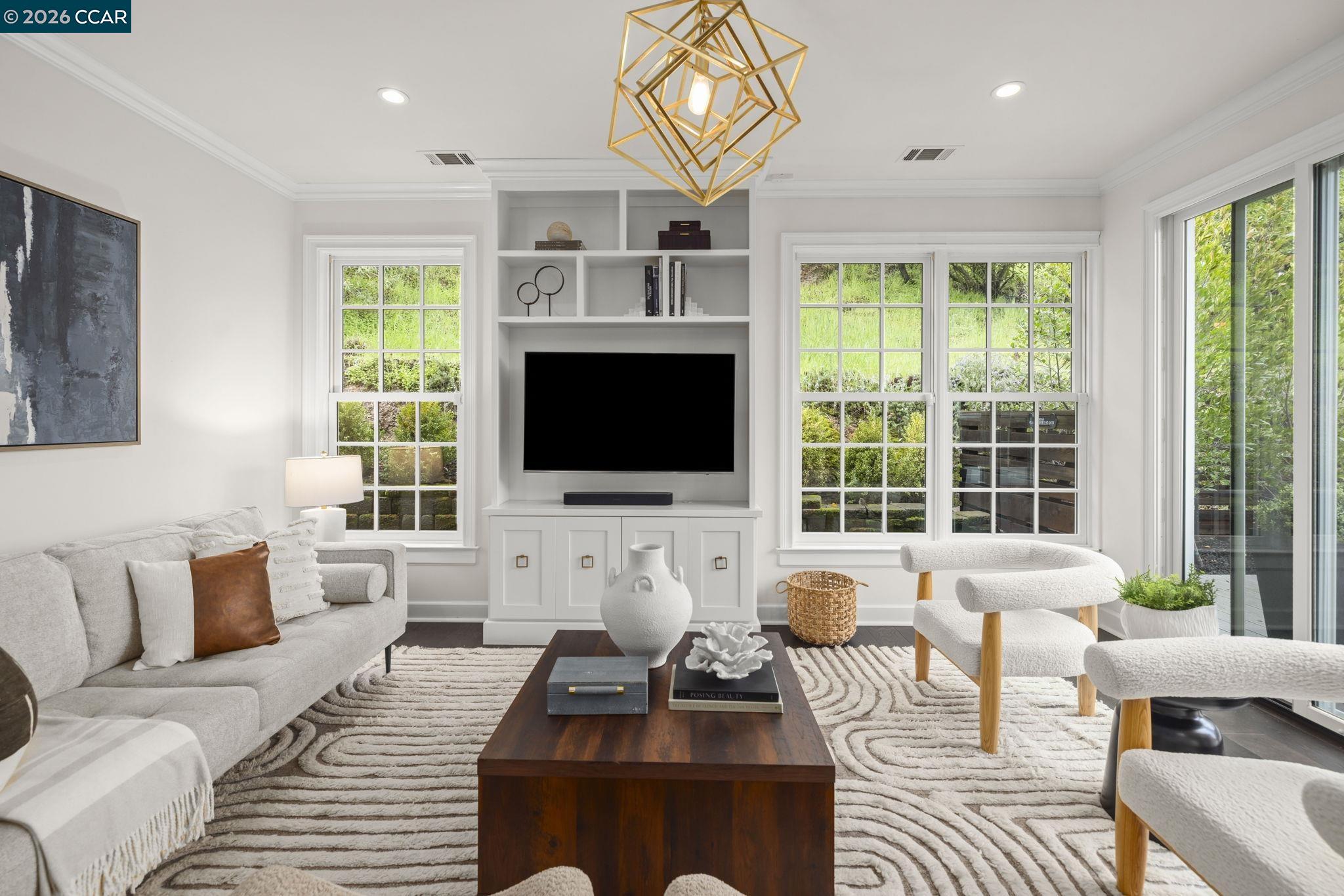 Detail Gallery Image 15 of 33 For 1537 Arbutus Drive, Walnut Creek,  CA 94595 - 4 Beds | 2 Baths