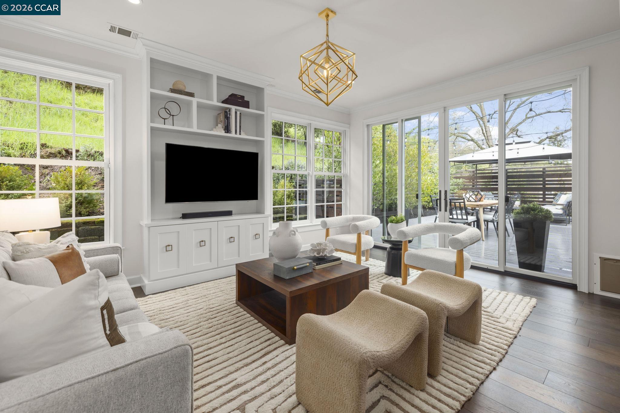 Detail Gallery Image 16 of 33 For 1537 Arbutus Drive, Walnut Creek,  CA 94595 - 4 Beds | 2 Baths