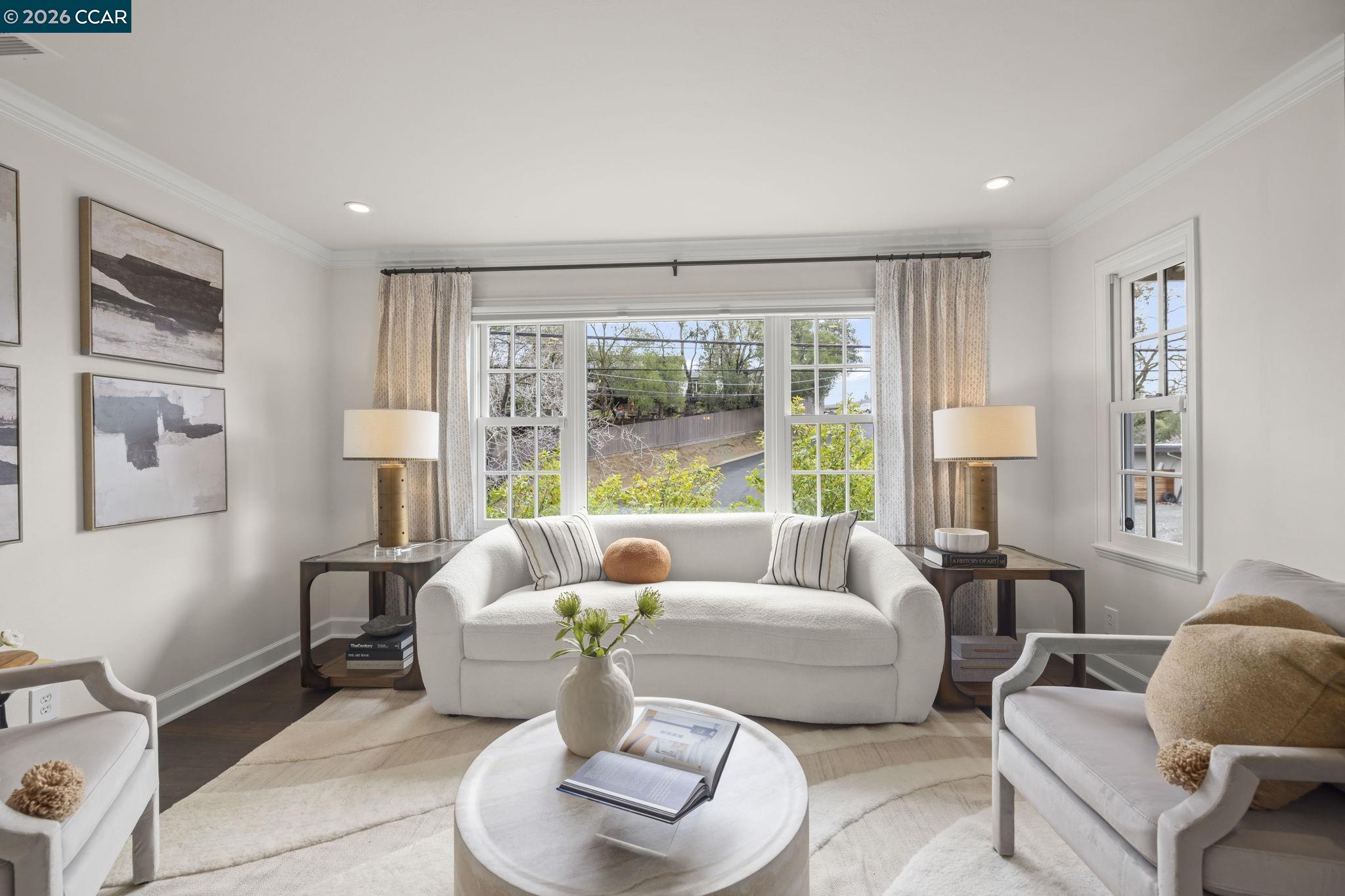 Detail Gallery Image 5 of 33 For 1537 Arbutus Drive, Walnut Creek,  CA 94595 - 4 Beds | 2 Baths