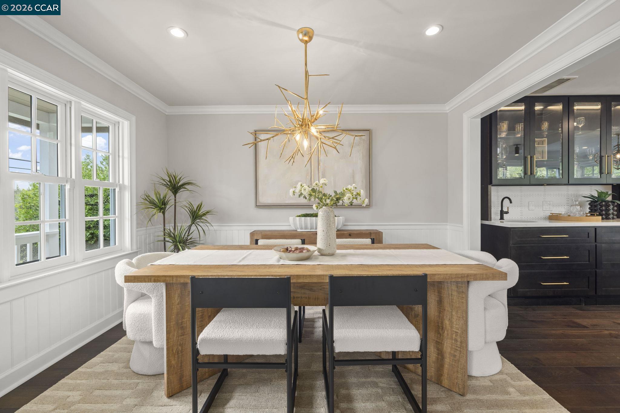 Detail Gallery Image 8 of 33 For 1537 Arbutus Drive, Walnut Creek,  CA 94595 - 4 Beds | 2 Baths