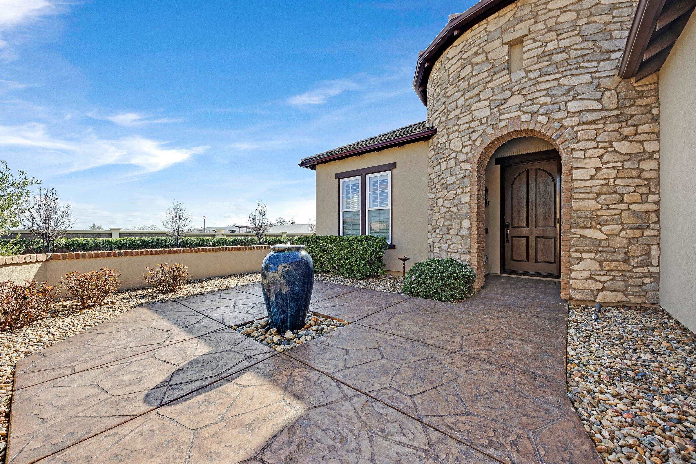 Detail Gallery Image 4 of 60 For 2000 Tempranillo Ln, Brentwood,  CA 94513 - 2 Beds | 2 Baths