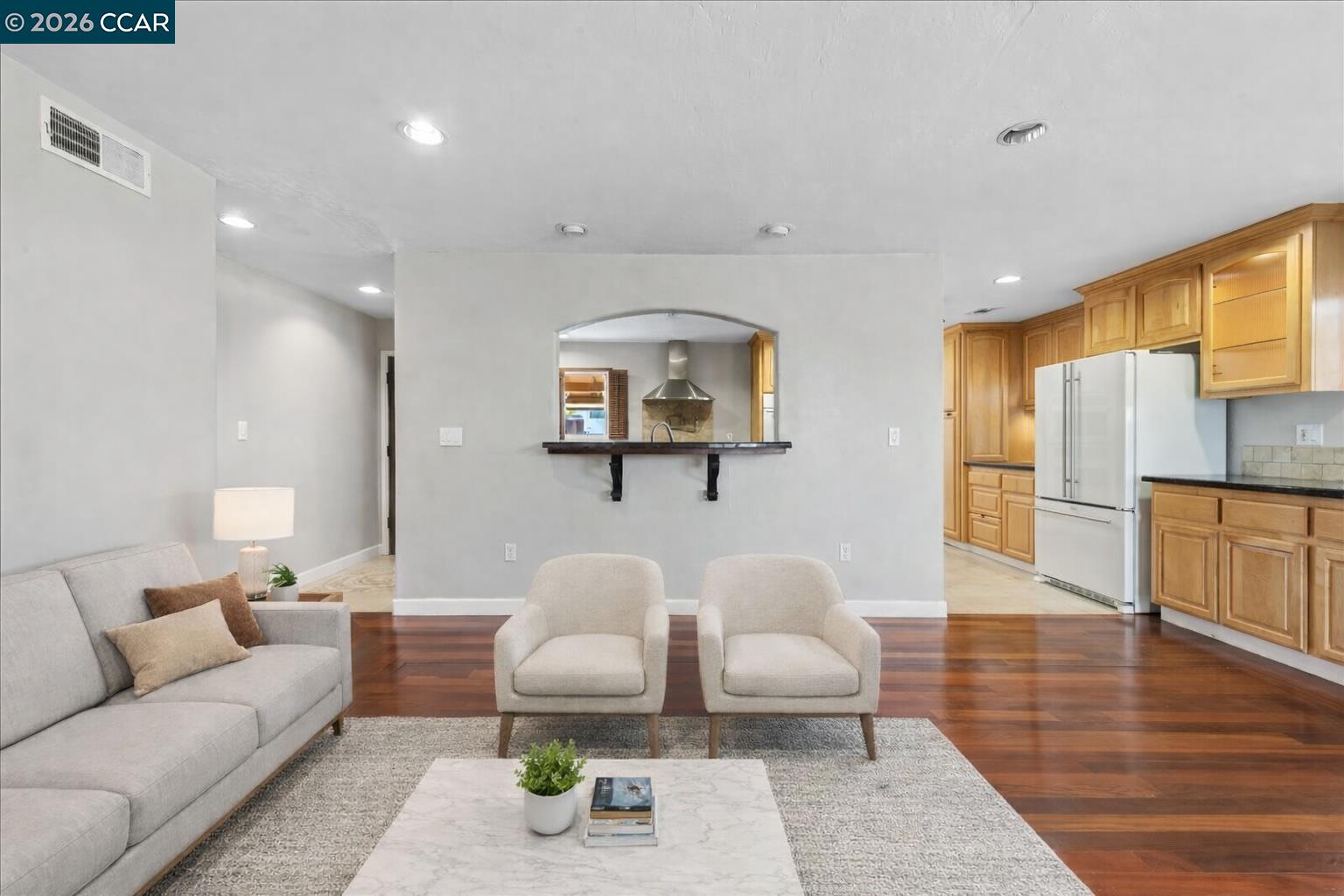 Detail Gallery Image 4 of 34 For 4337 Scenic Ave, Pittsburg,  CA 94565 - 3 Beds | 2 Baths