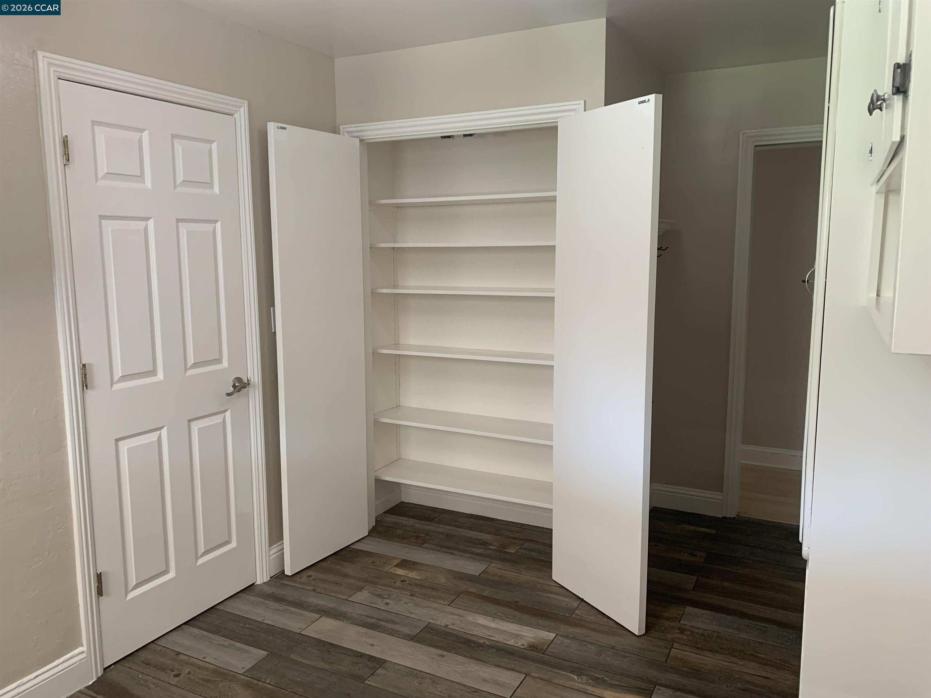 Detail Gallery Image 18 of 33 For 1608 Claycord Ave, Concord,  CA 94521 - 3 Beds | 2 Baths