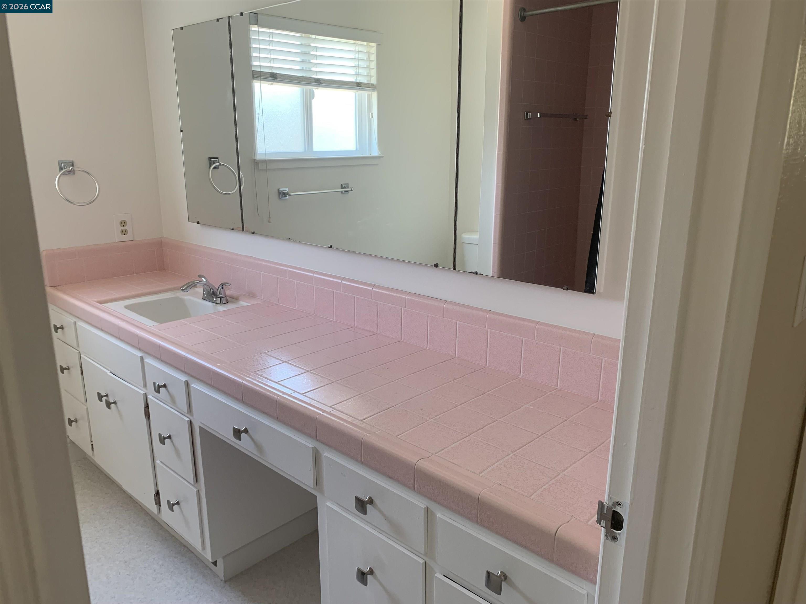 Detail Gallery Image 22 of 33 For 1608 Claycord Ave, Concord,  CA 94521 - 3 Beds | 2 Baths