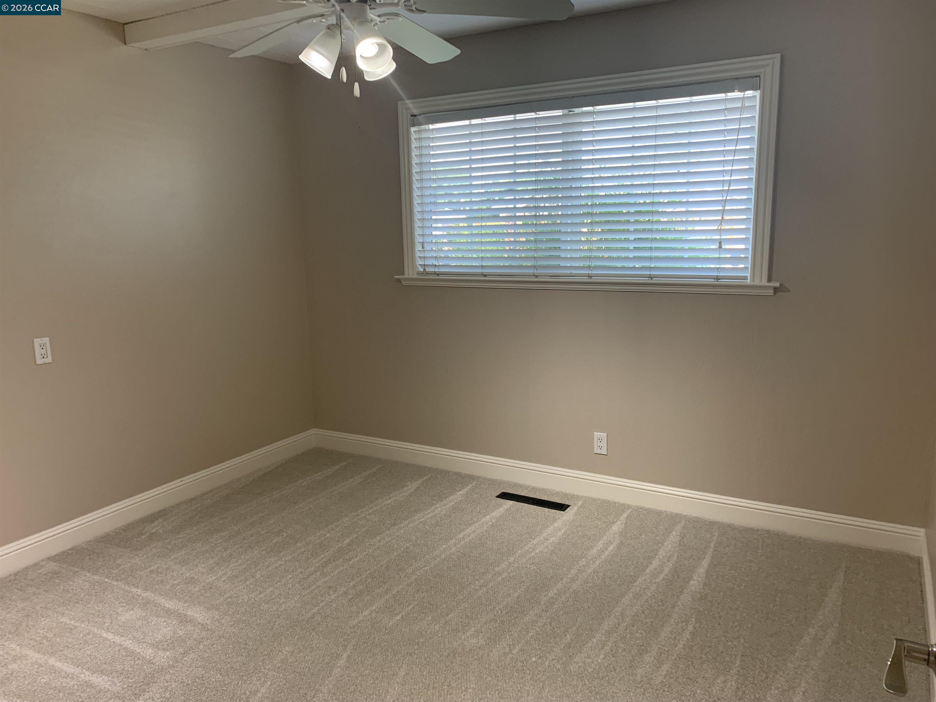 Detail Gallery Image 24 of 33 For 1608 Claycord Ave, Concord,  CA 94521 - 3 Beds | 2 Baths