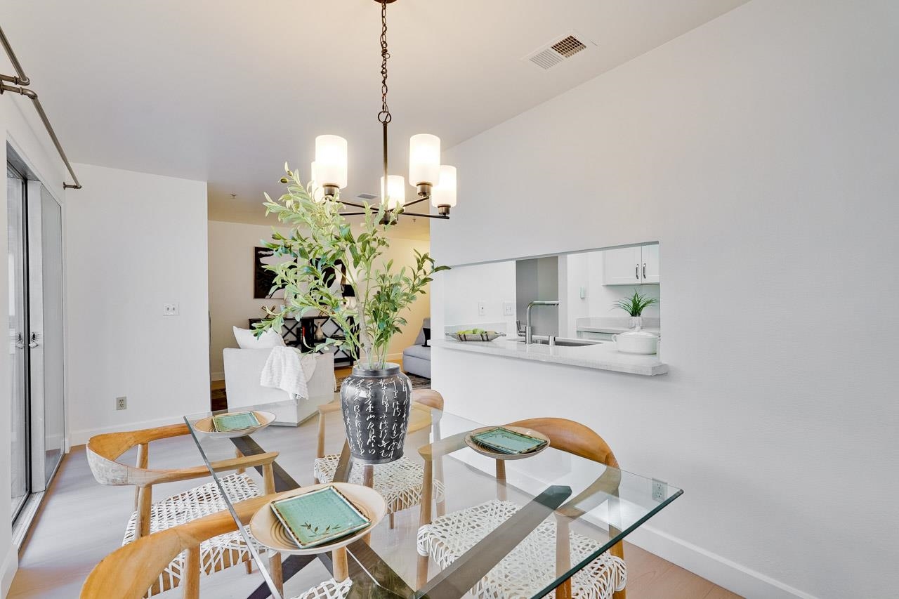 Photo #8: 41124111 Listing: Photo #8