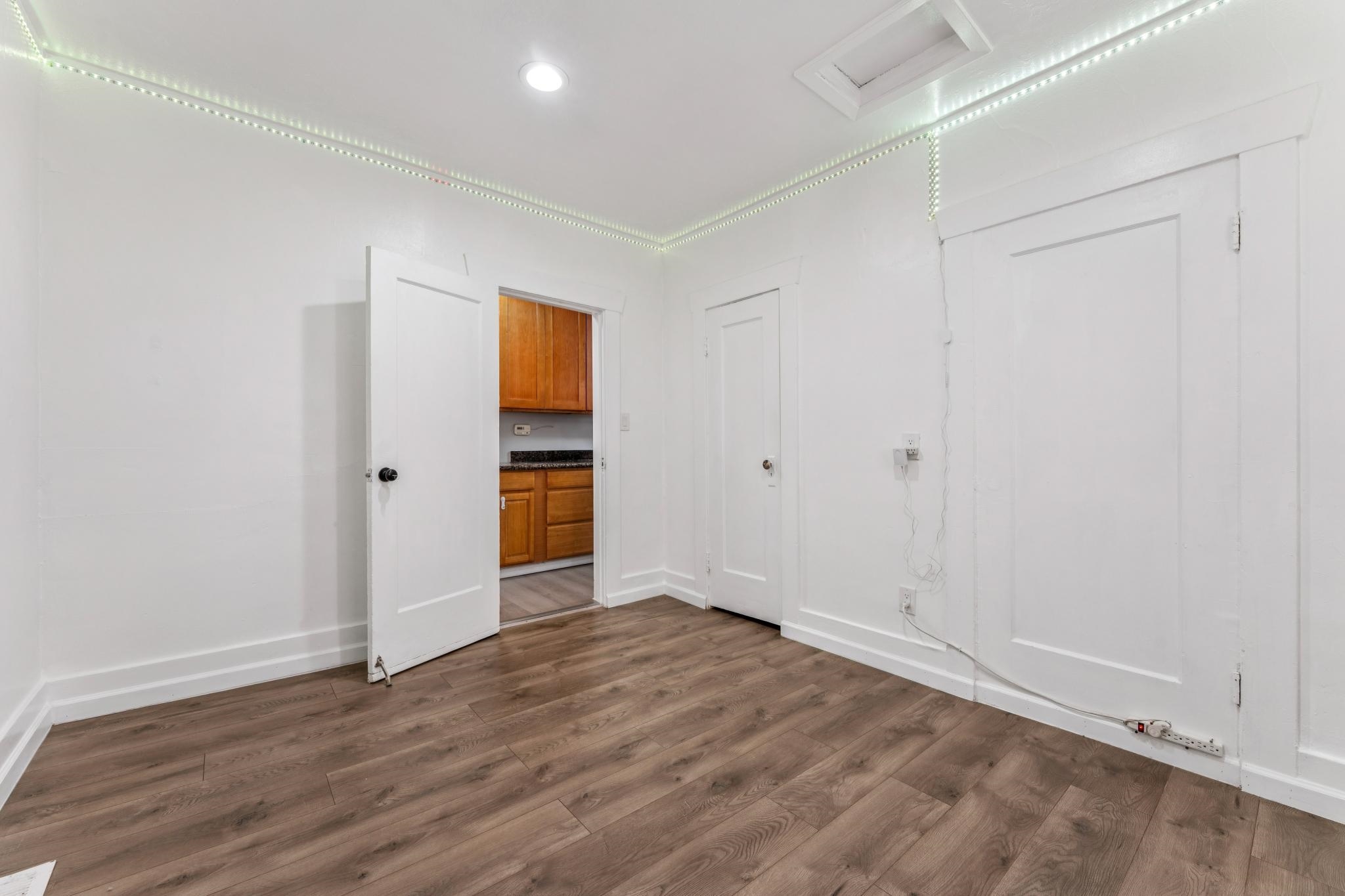 Detail Gallery Image 32 of 60 For 1433 56th Ave, Oakland,  CA 94621 - 3 Beds | 2 Baths