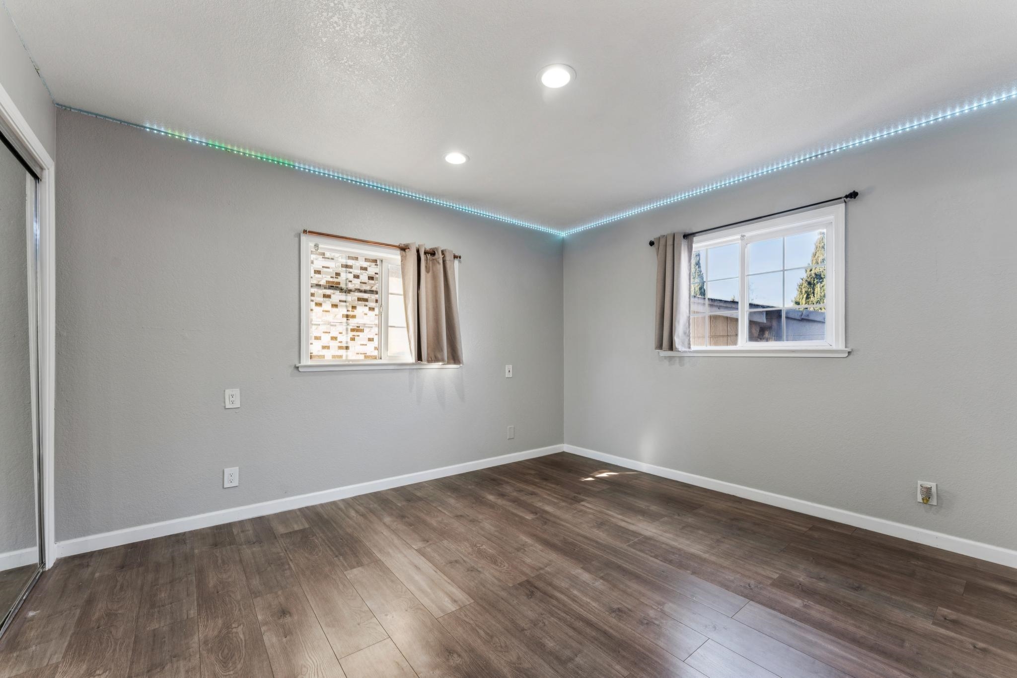 Detail Gallery Image 36 of 60 For 1433 56th Ave, Oakland,  CA 94621 - 3 Beds | 2 Baths