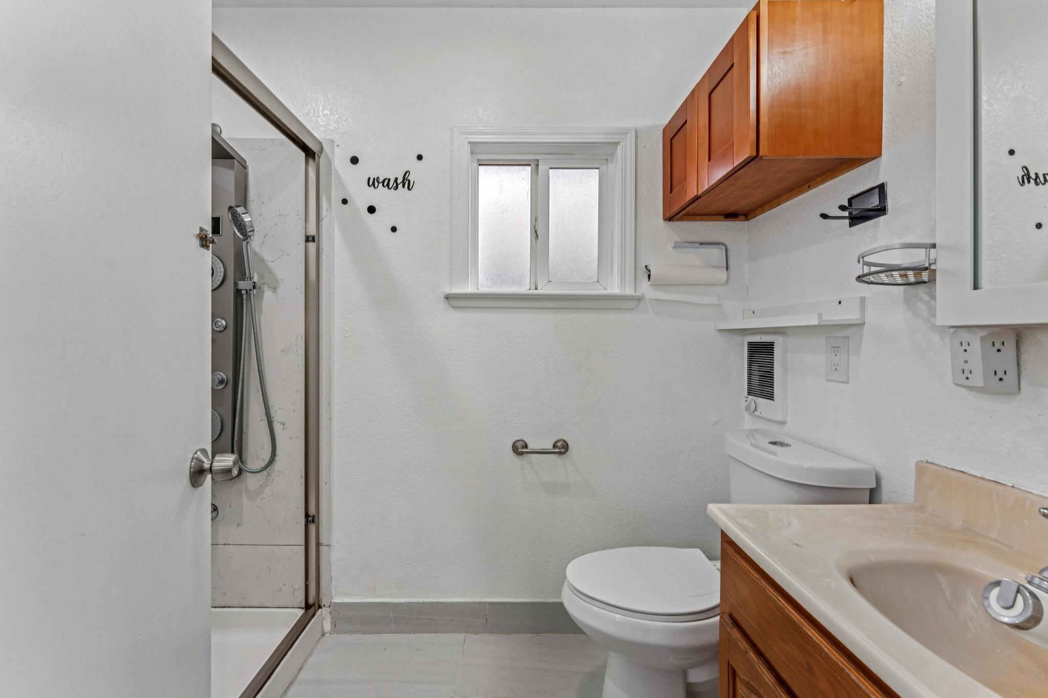 Detail Gallery Image 41 of 60 For 1433 56th Ave, Oakland,  CA 94621 - 3 Beds | 2 Baths