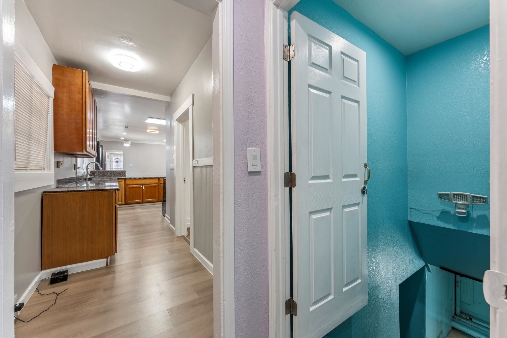 Detail Gallery Image 43 of 60 For 1433 56th Ave, Oakland,  CA 94621 - 3 Beds | 2 Baths