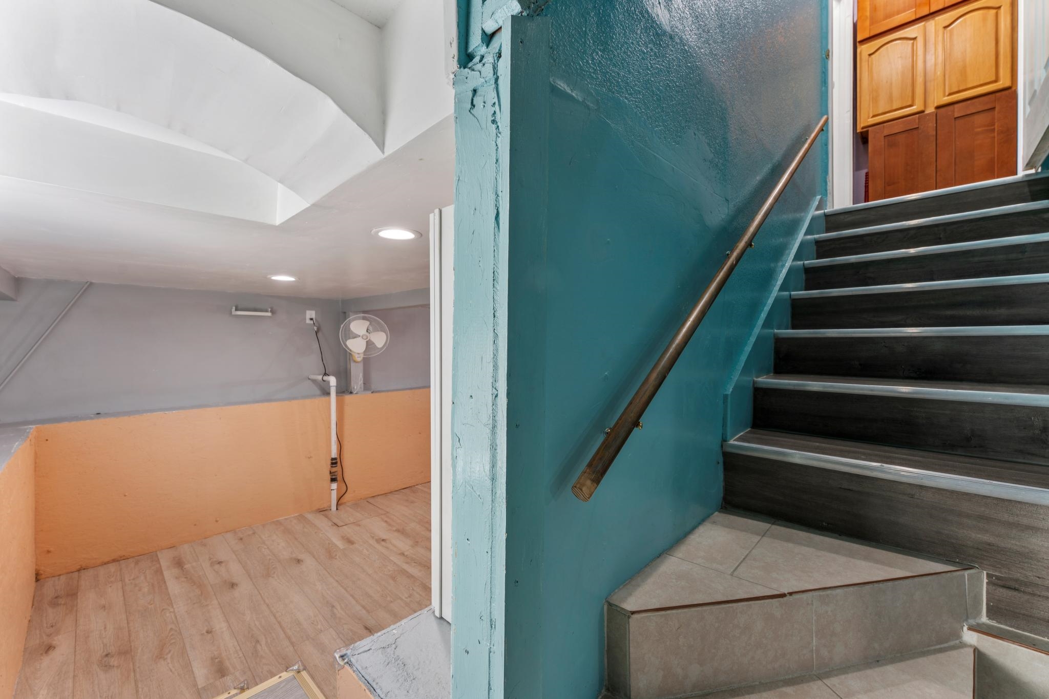 Detail Gallery Image 44 of 60 For 1433 56th Ave, Oakland,  CA 94621 - 3 Beds | 2 Baths