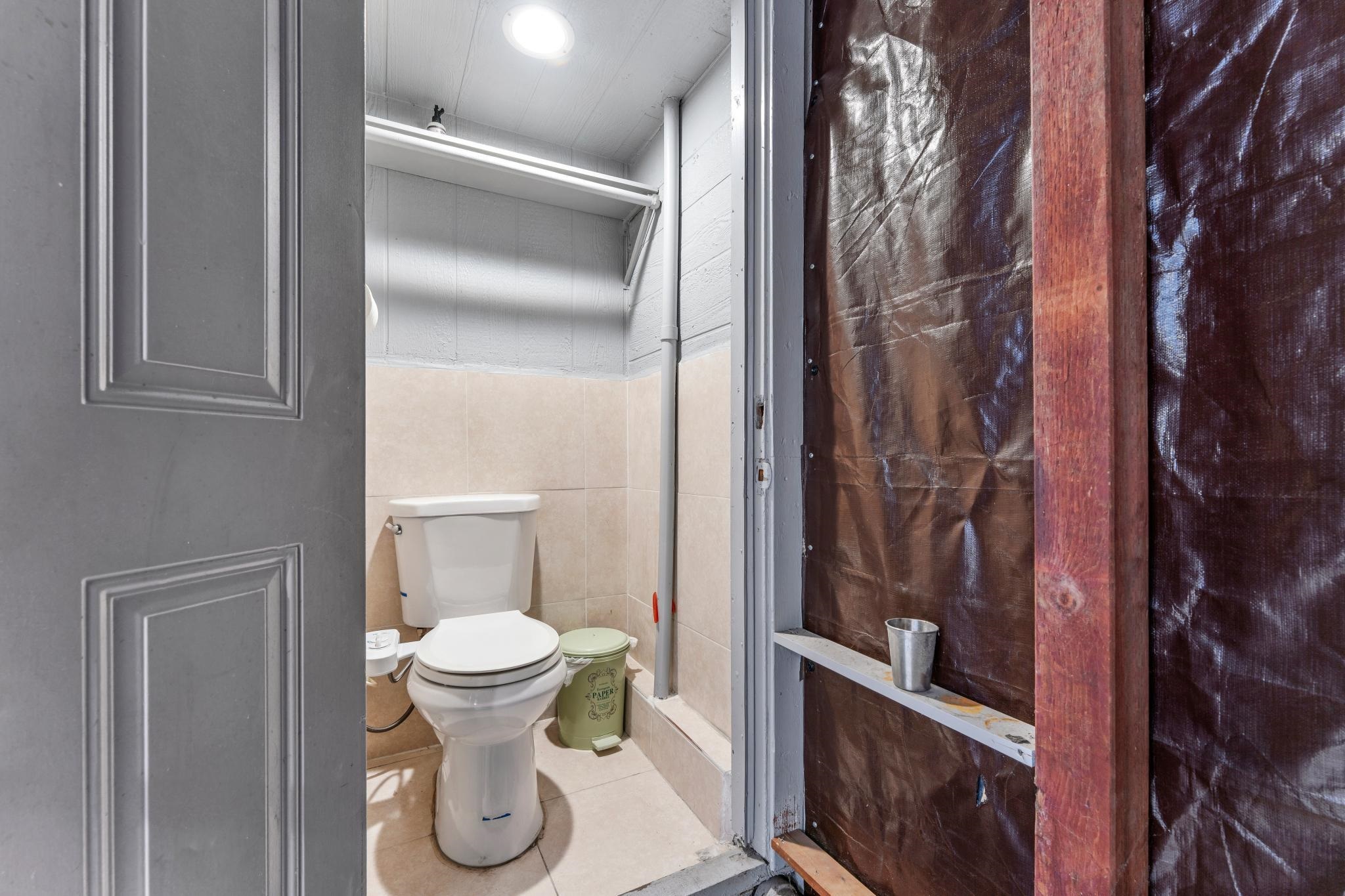 Detail Gallery Image 56 of 60 For 1433 56th Ave, Oakland,  CA 94621 - 3 Beds | 2 Baths