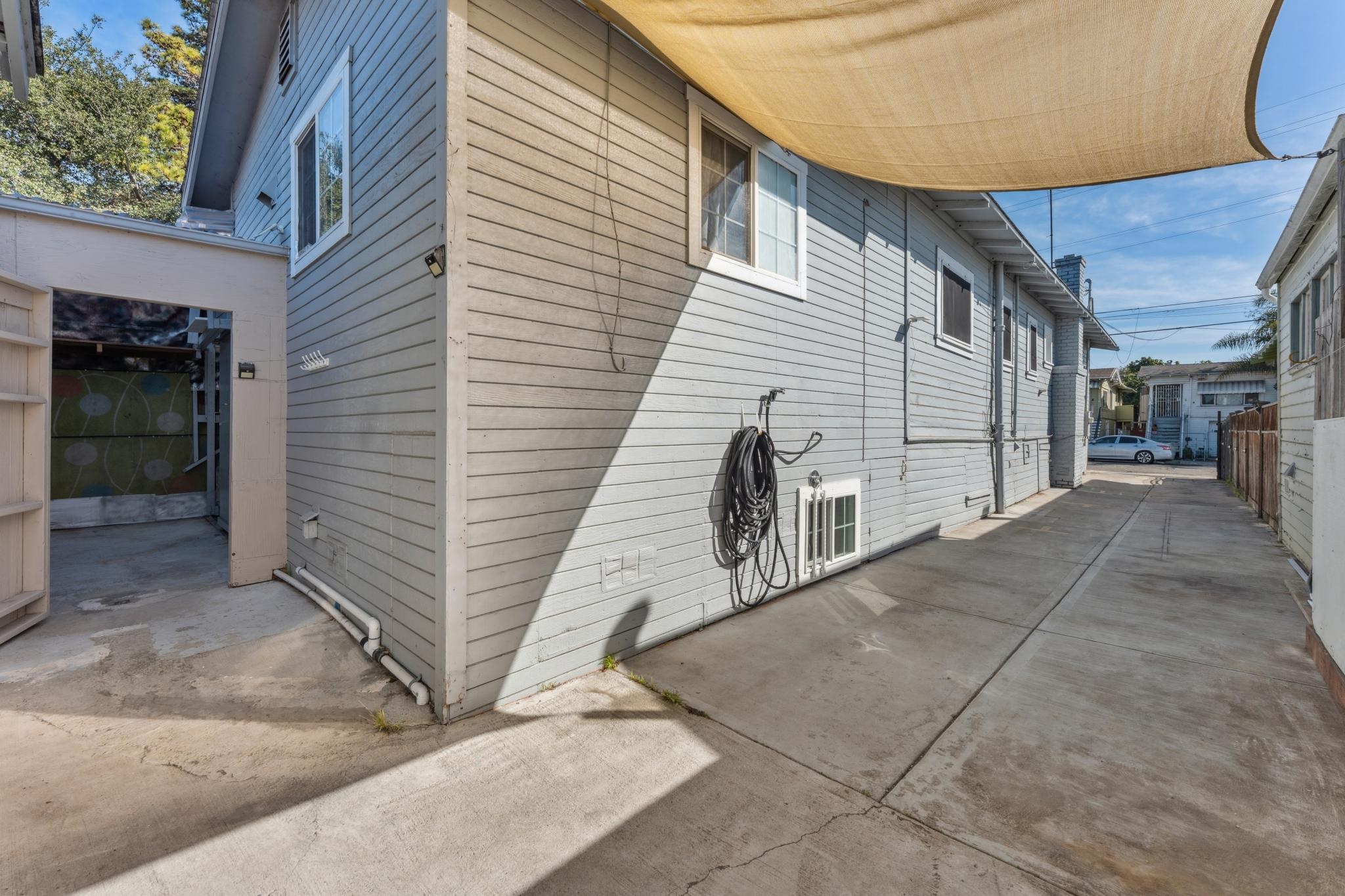 Detail Gallery Image 60 of 60 For 1433 56th Ave, Oakland,  CA 94621 - 3 Beds | 2 Baths