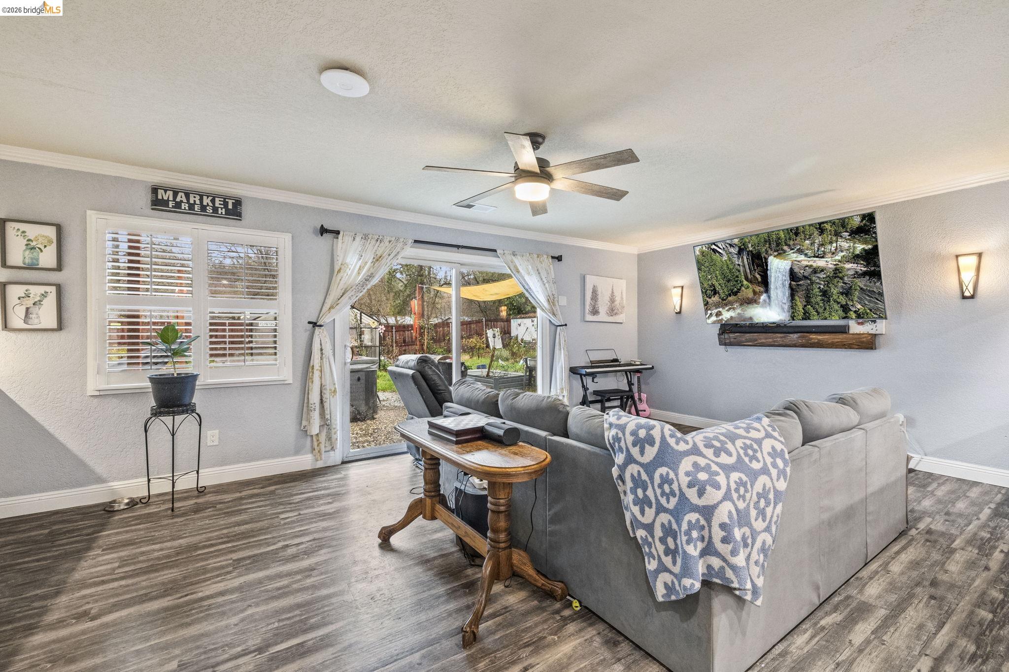 Detail Gallery Image 10 of 33 For 21708 Water Oak Dr, Sonora,  CA 95370 - 3 Beds | 2/1 Baths