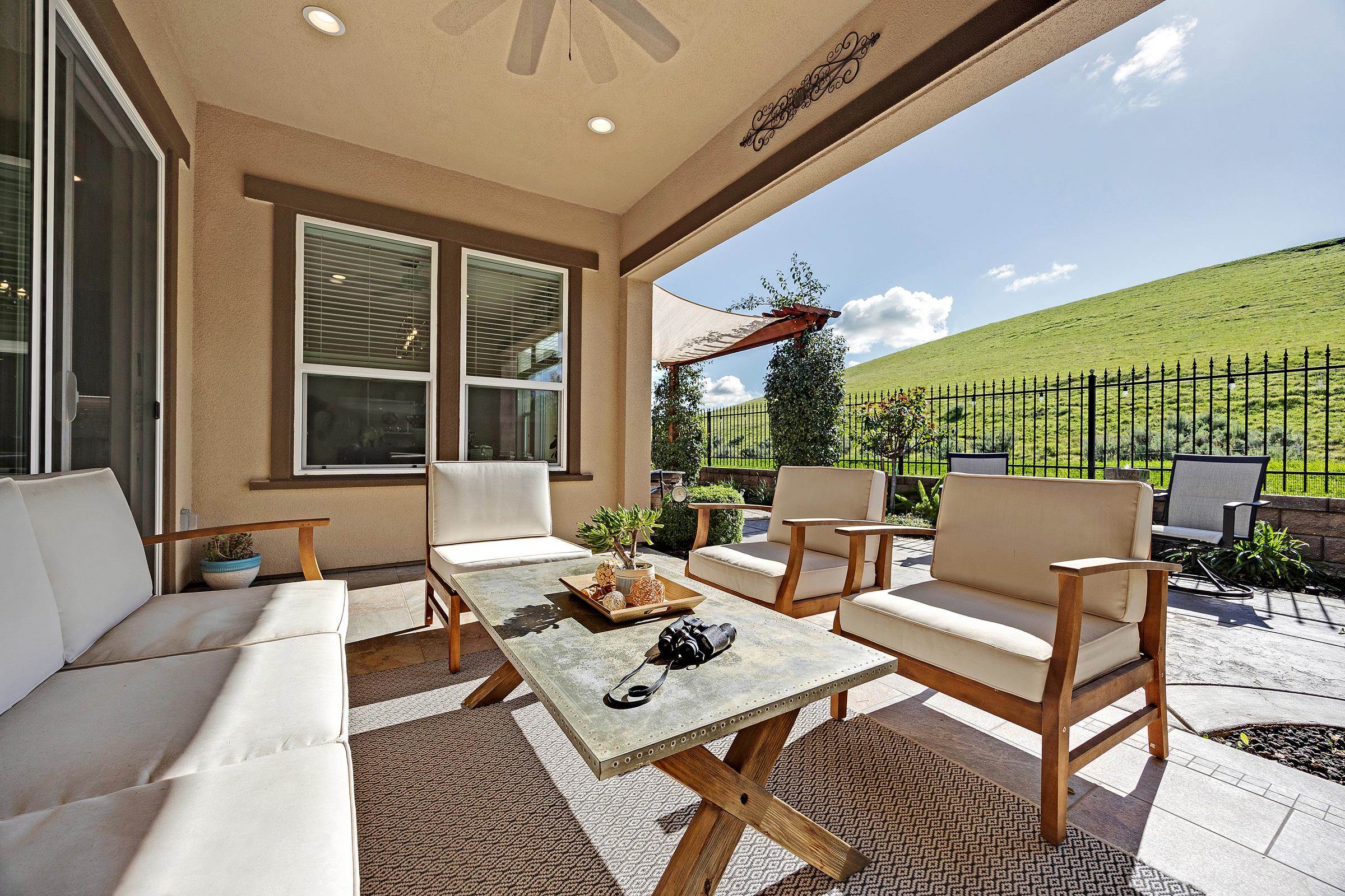 Detail Gallery Image 5 of 60 For 1994 Andalucia Ln, Brentwood,  CA 94513 - 2 Beds | 2/1 Baths