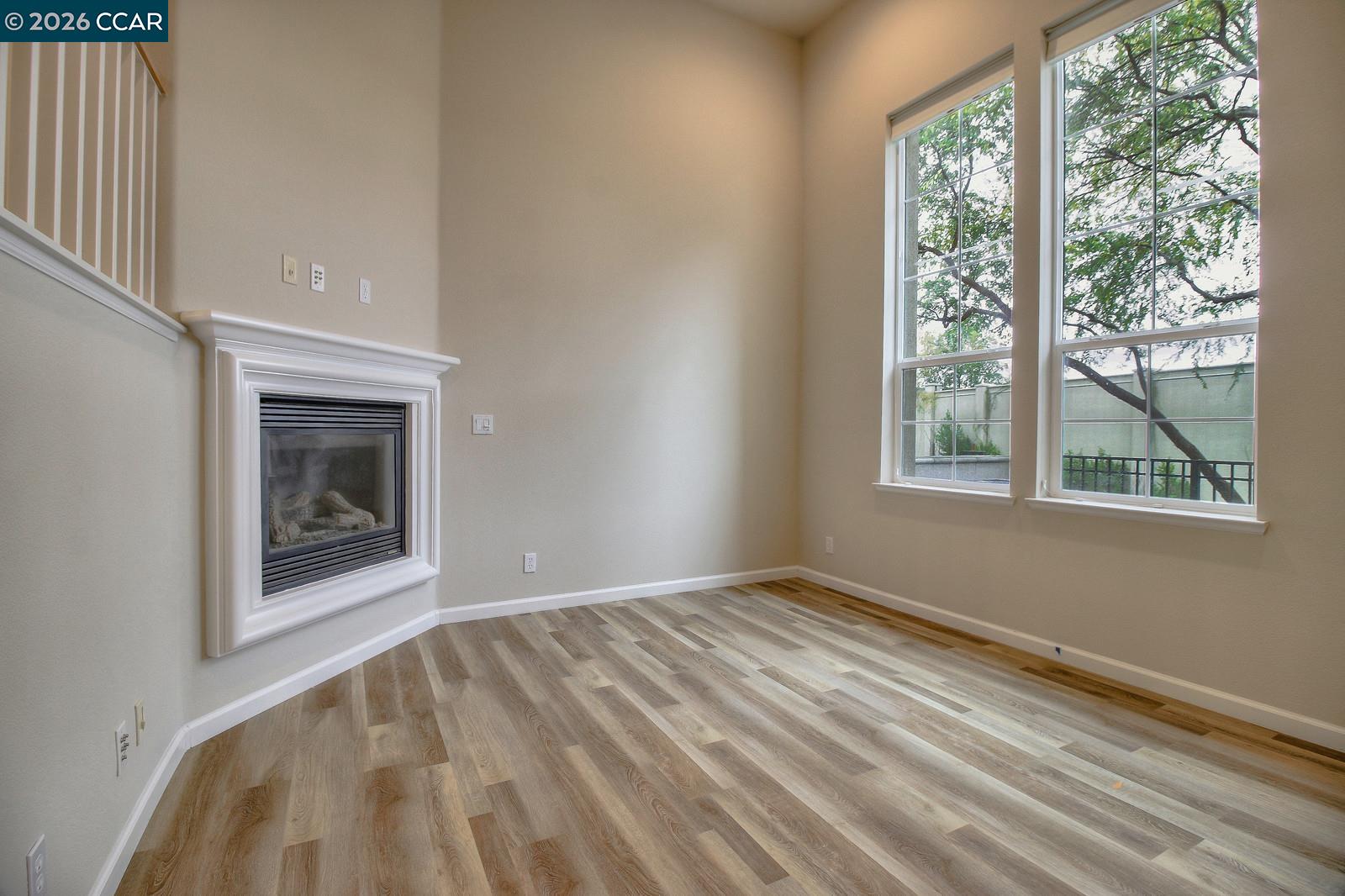 Detail Gallery Image 13 of 43 For 2066 Mendocino Ln, San Jose,  CA 95124 - 3 Beds | 2/1 Baths