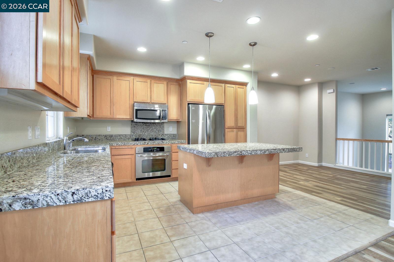 Detail Gallery Image 23 of 43 For 2066 Mendocino Ln, San Jose,  CA 95124 - 3 Beds | 2/1 Baths