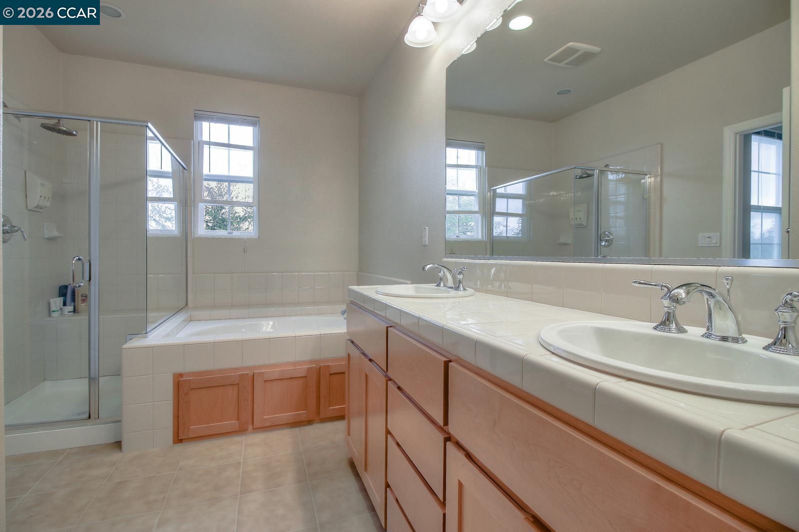 Detail Gallery Image 36 of 43 For 2066 Mendocino Ln, San Jose,  CA 95124 - 3 Beds | 2/1 Baths