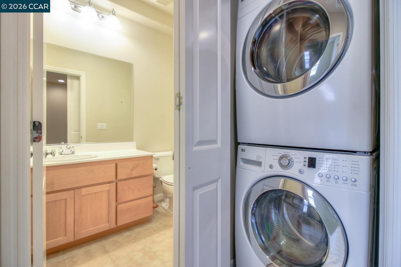 Detail Gallery Image 41 of 43 For 2066 Mendocino Ln, San Jose,  CA 95124 - 3 Beds | 2/1 Baths