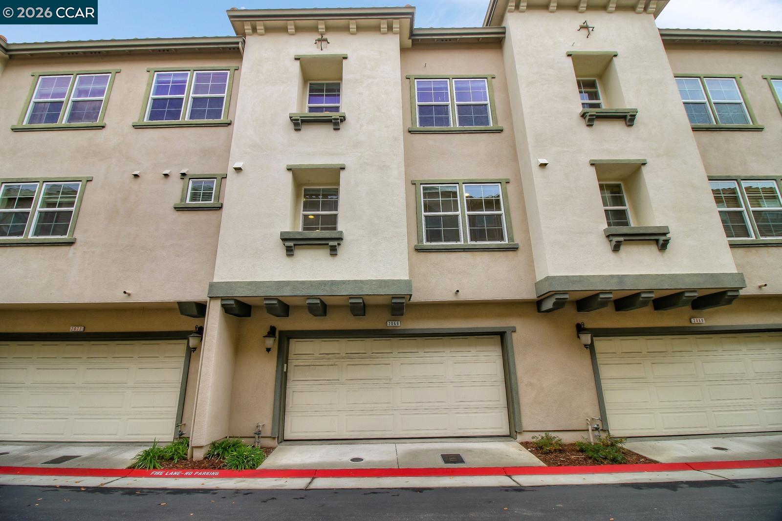 Detail Gallery Image 43 of 43 For 2066 Mendocino Ln, San Jose,  CA 95124 - 3 Beds | 2/1 Baths