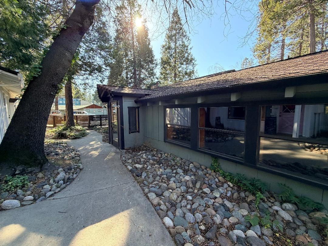 Detail Gallery Image 2 of 17 For 23036 Joaquin Gully Rd, Twain Harte,  CA 95383 - – Beds | – Baths