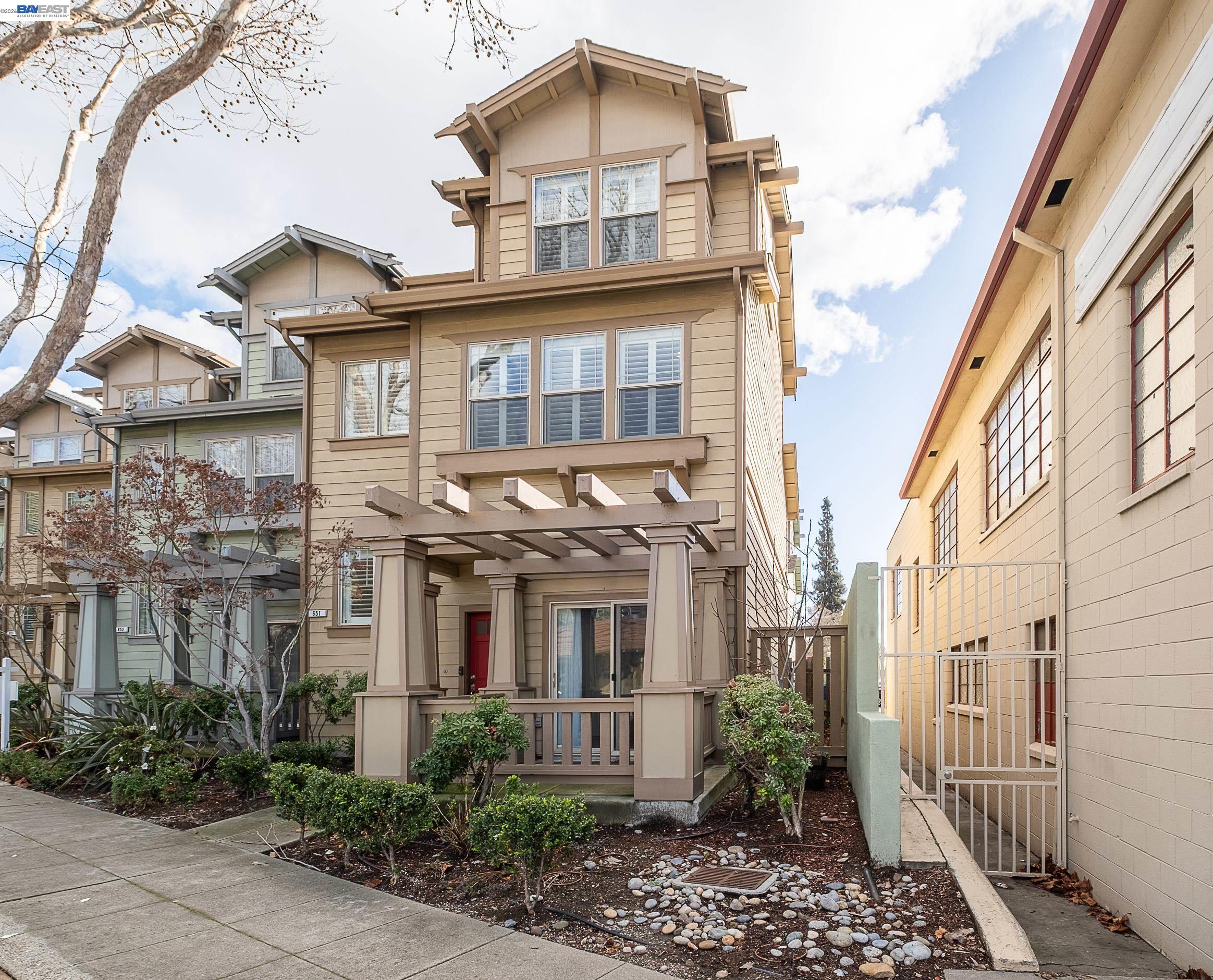 Photo #2: 41124126 Listing: Photo #2