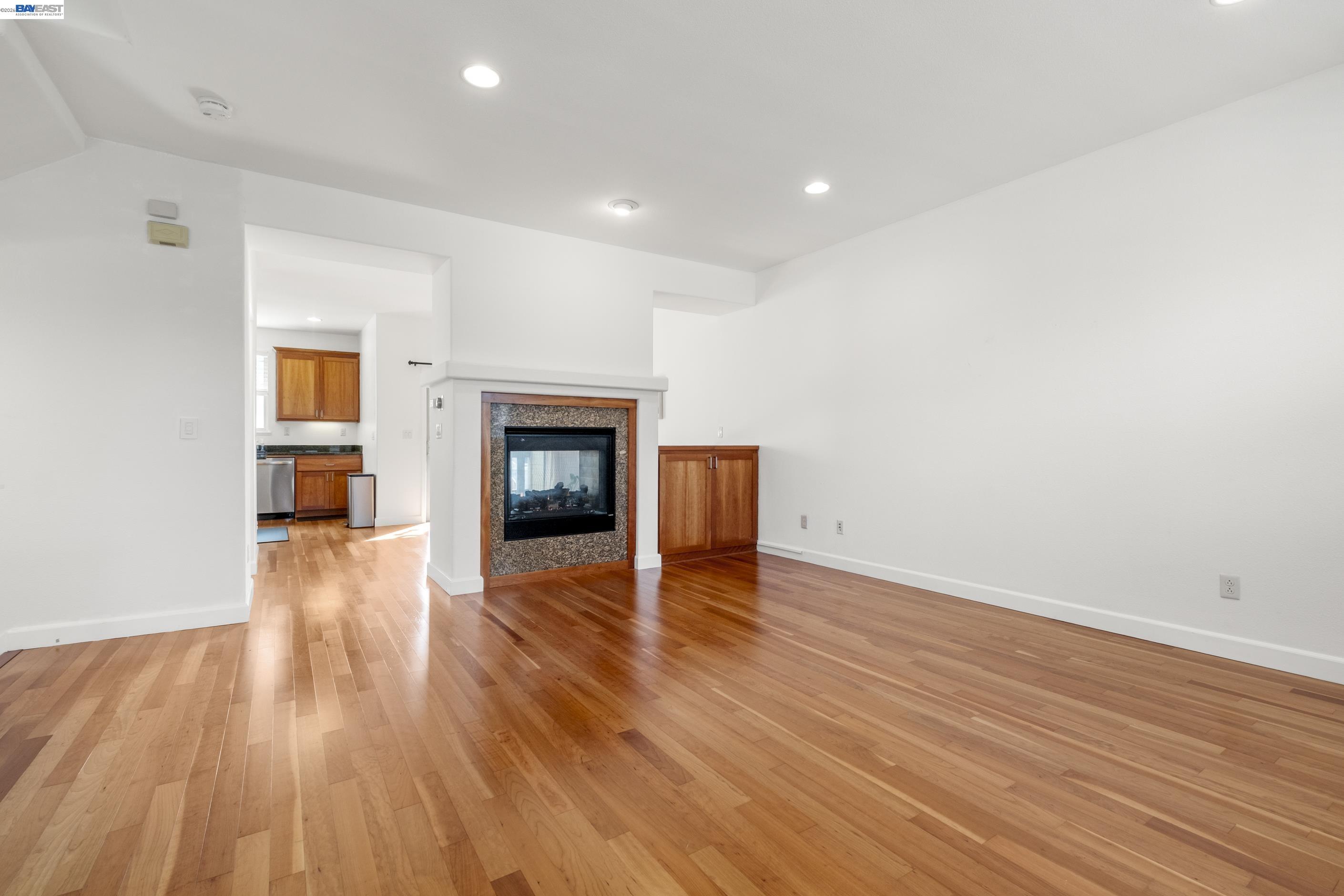 Photo #12: 41124126 Listing: Photo #12